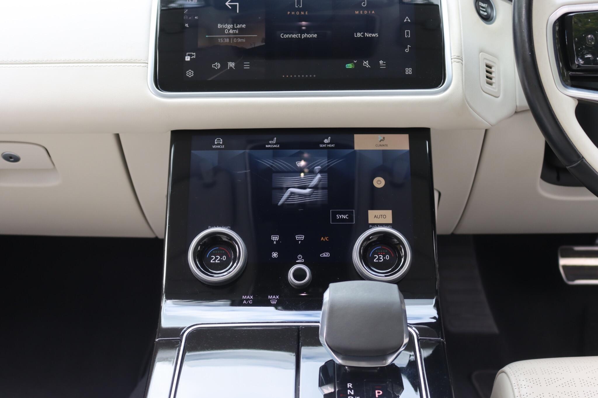 Land Rover Range Rover Velar view 59
