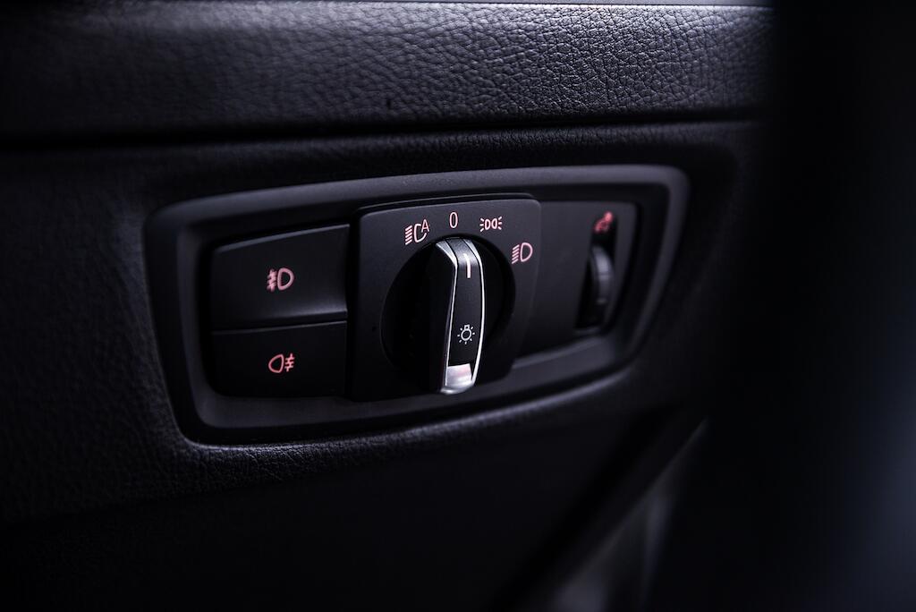 BMW 2 Series view 27