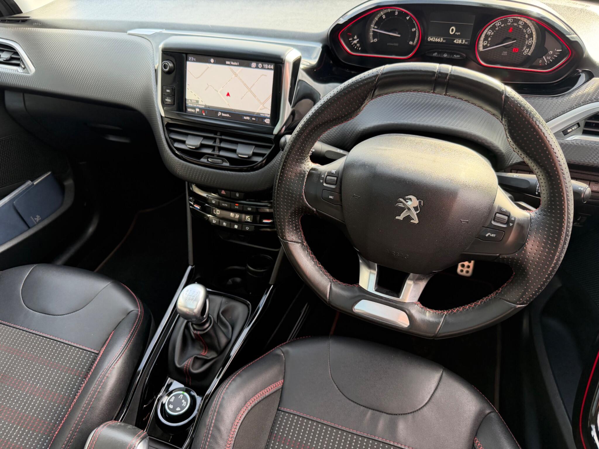 Peugeot 2008 view 2