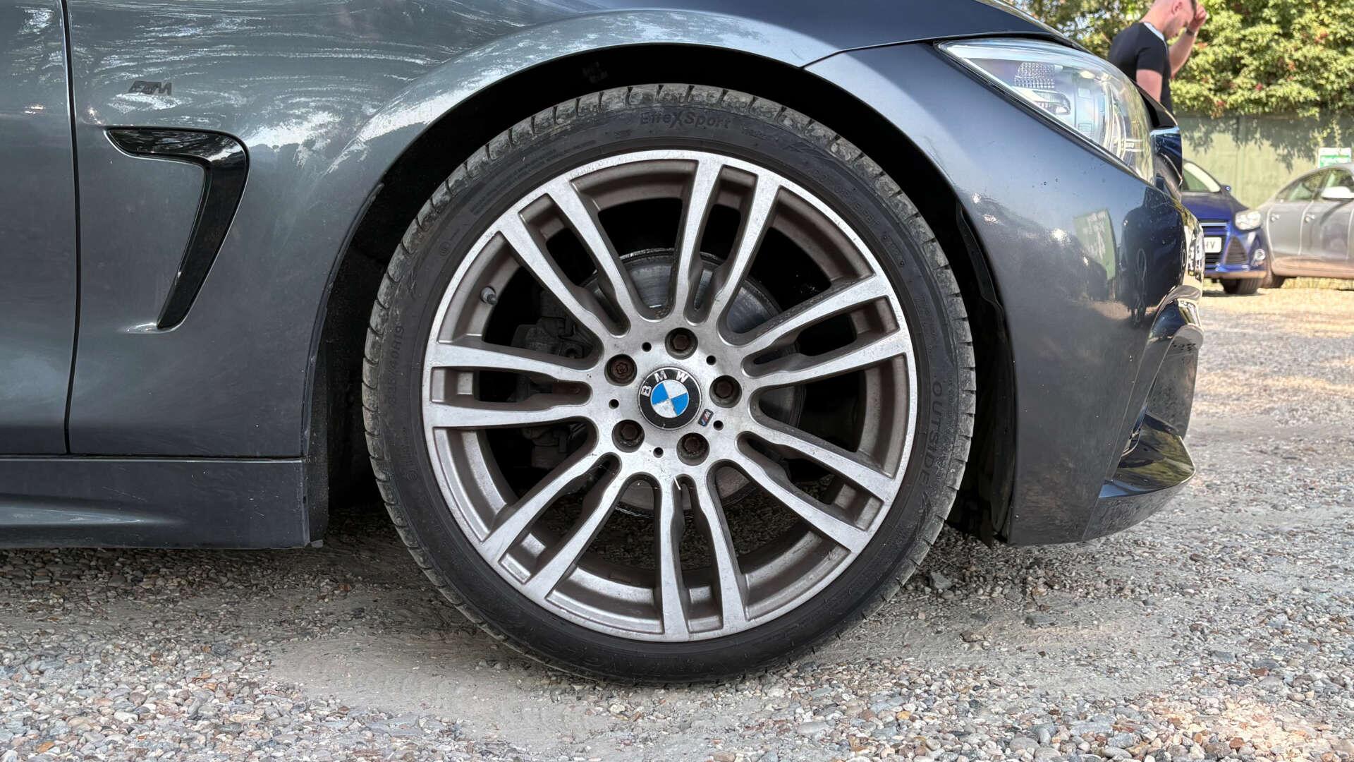 BMW 4 Series view 34