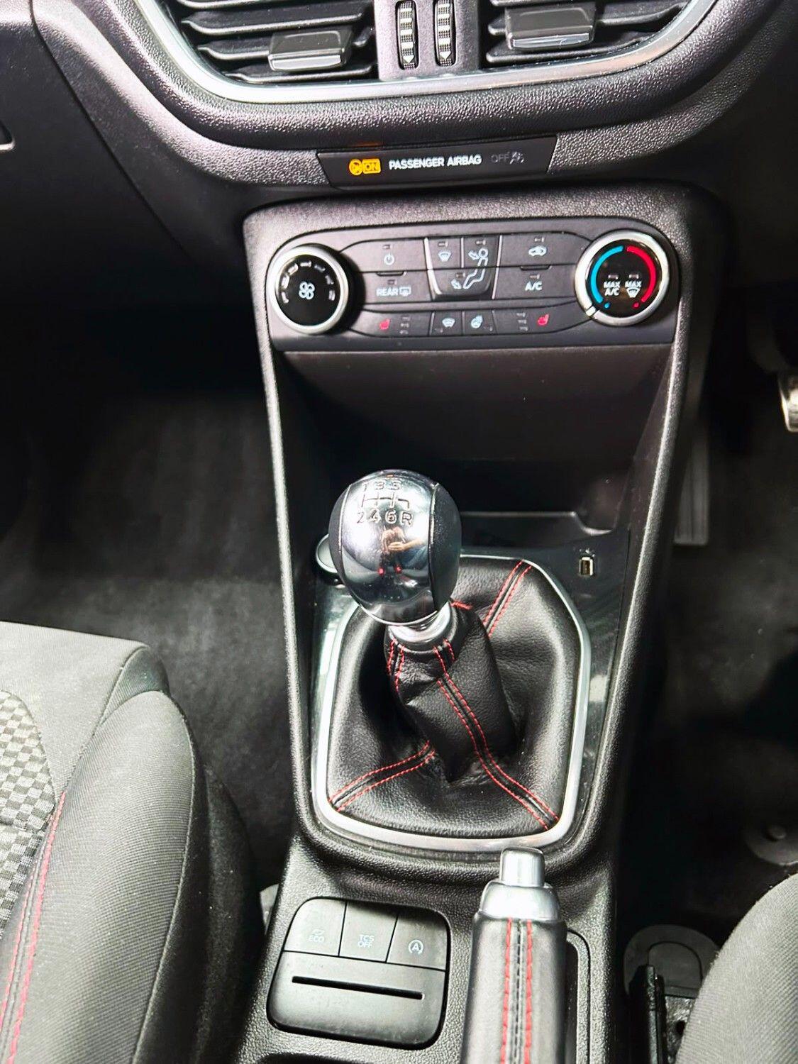 Ford Fiesta view 17
