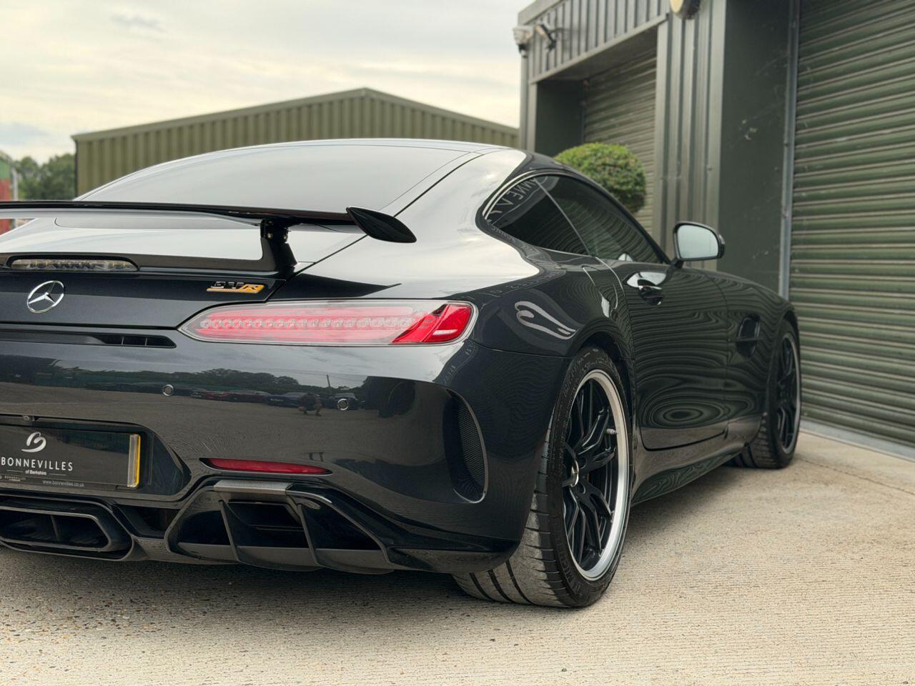 Mercedes-Benz Amg GT view 30