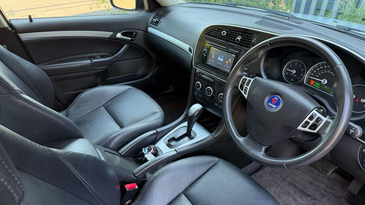Saab 9-3 view 10