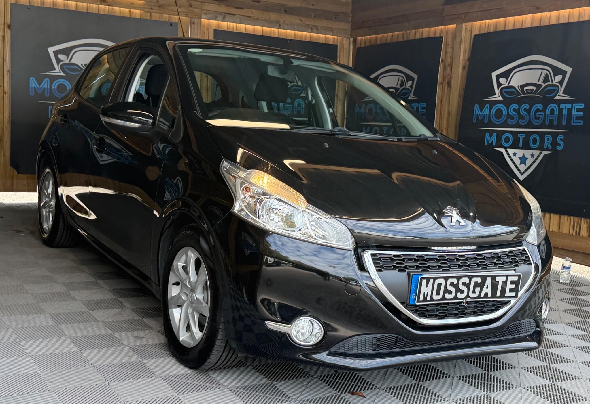 Peugeot 208 view 3