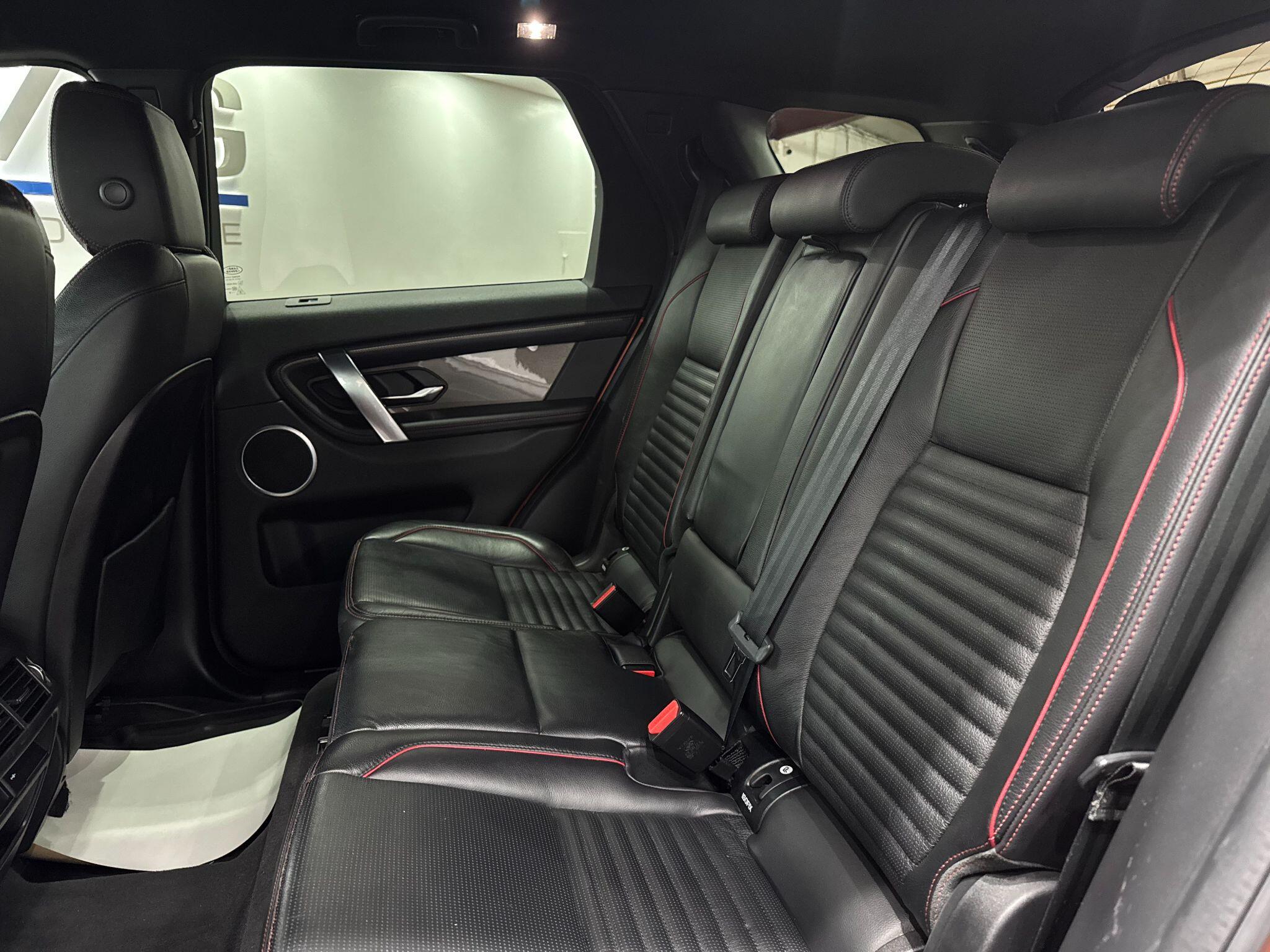 Land Rover Discovery Sport view 50