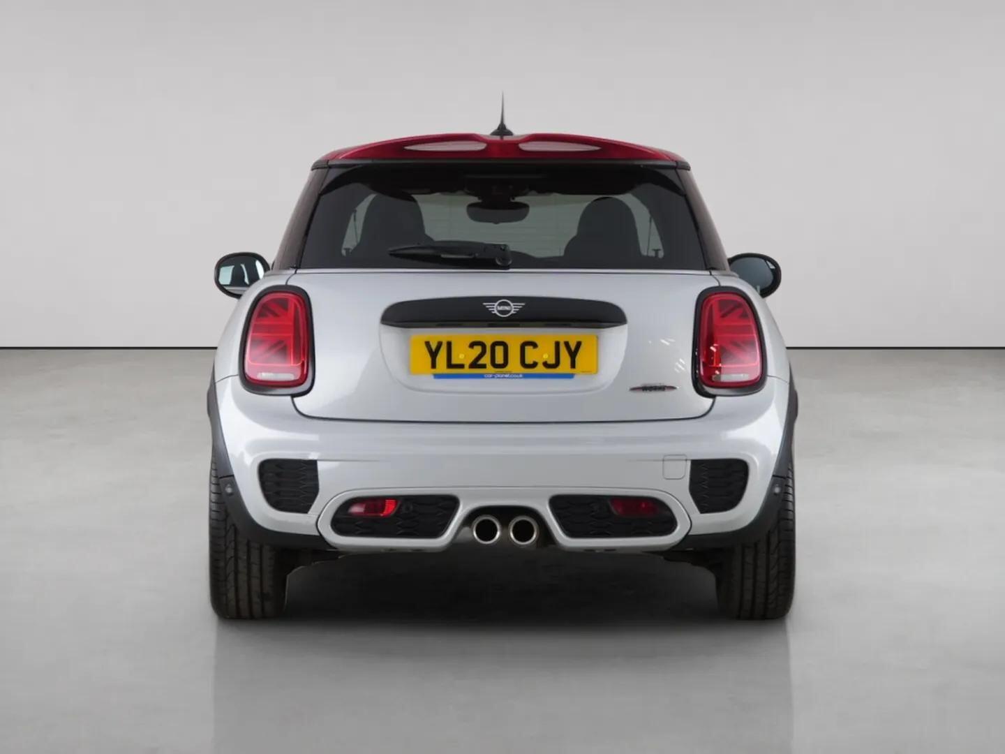Mini Hatch view 7