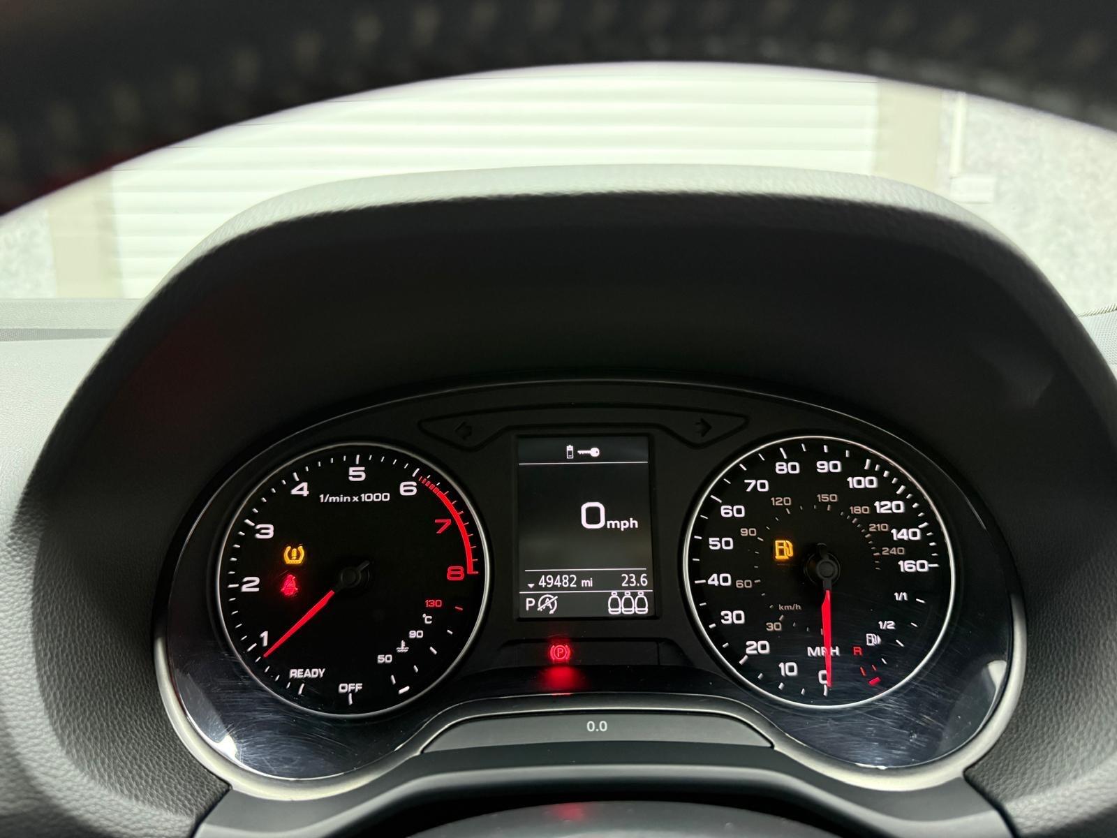 Audi Q2 view 14