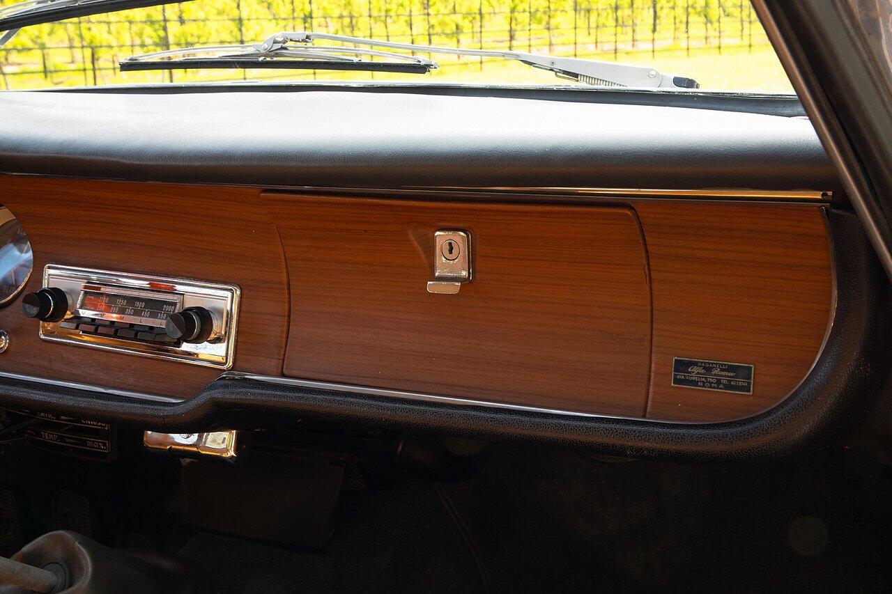Alfa Romeo Giulia view 30