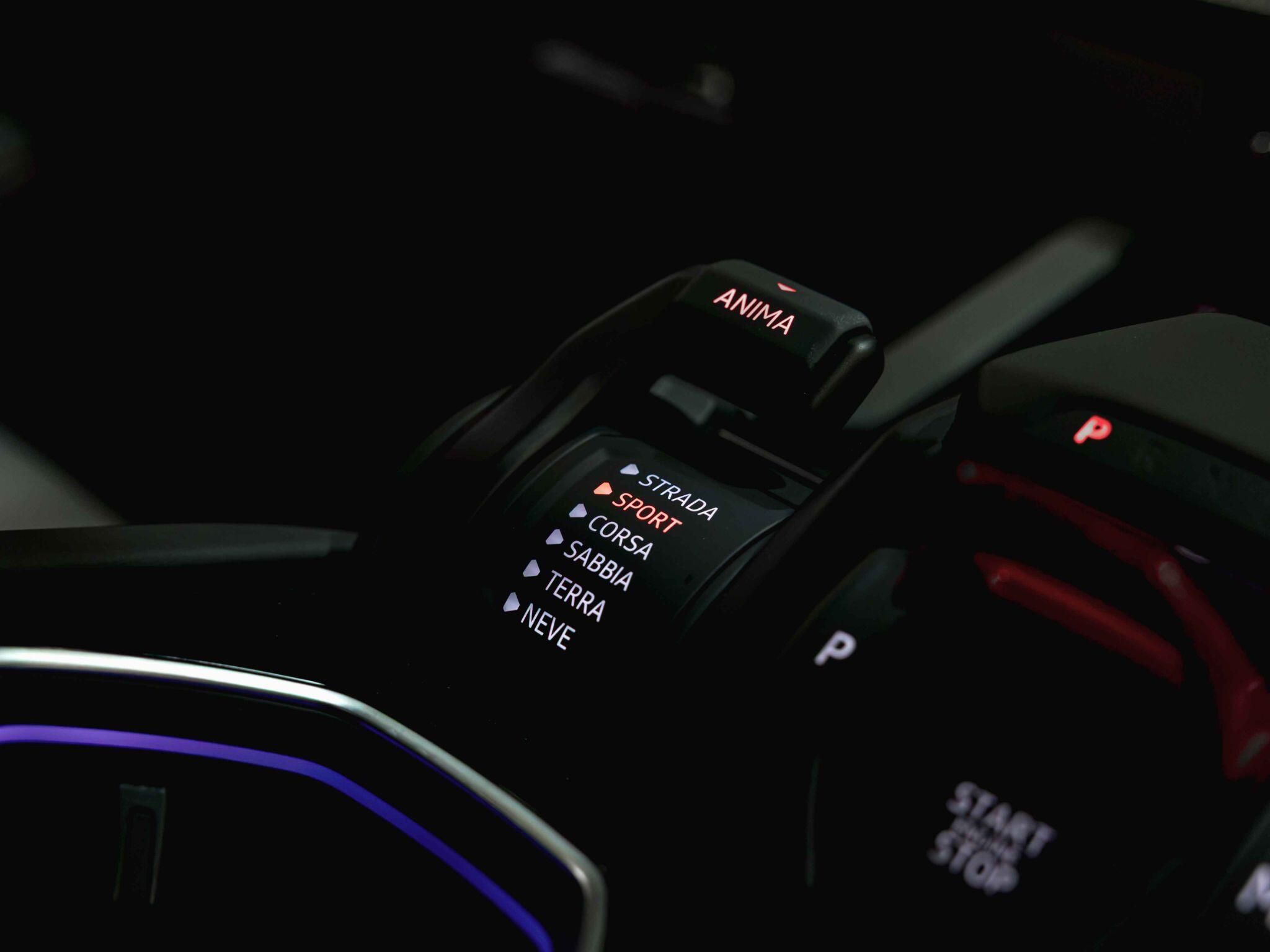 Lamborghini Urus view 25