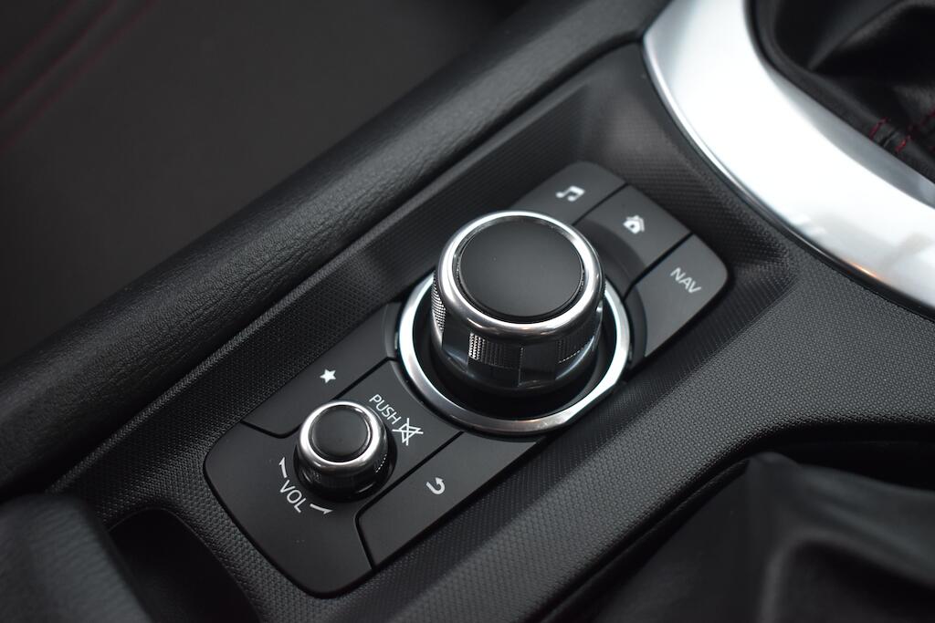 Mazda MX-5 view 28