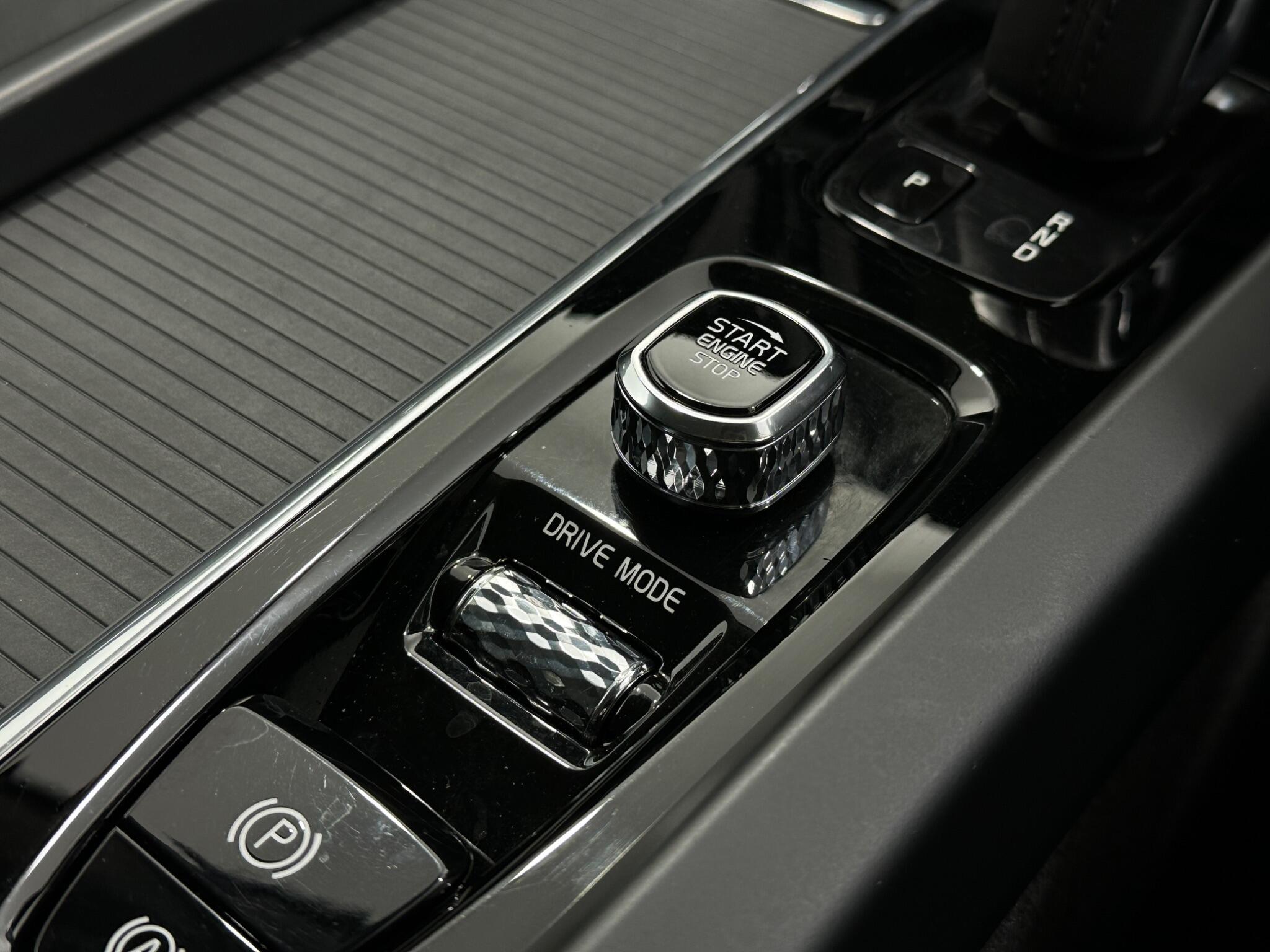 Volvo XC60 view 21