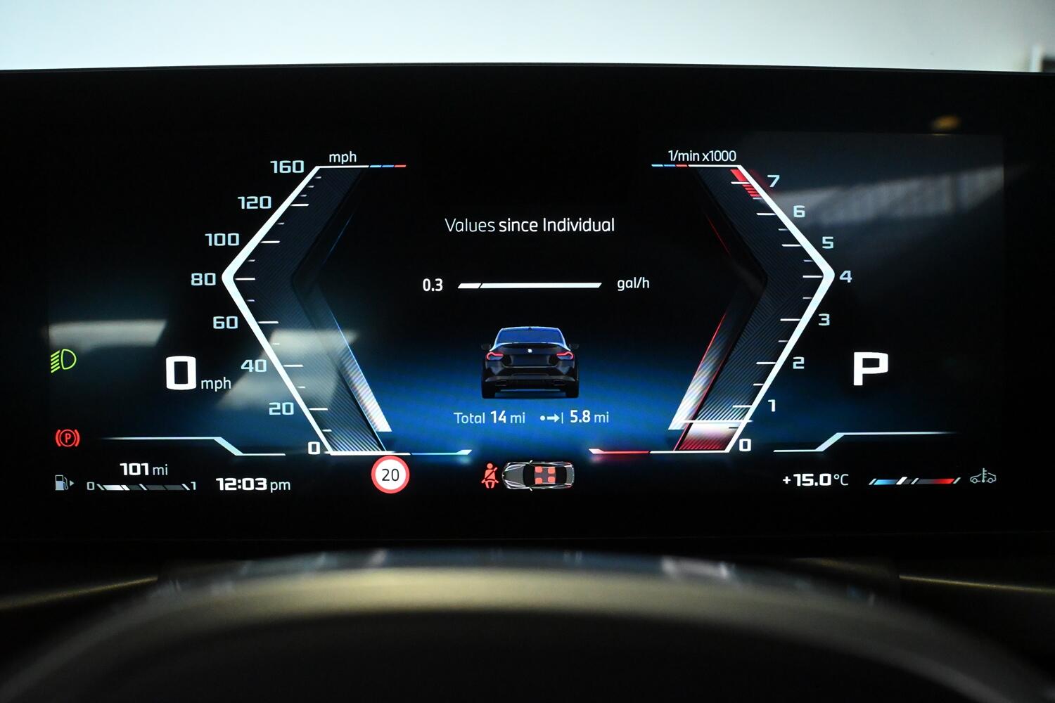BMW 2 Series view 9