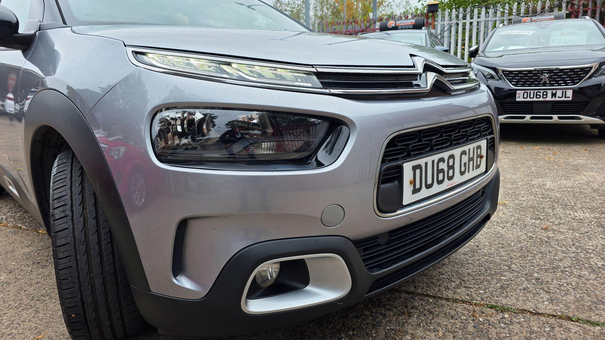 Citroen C4 Cactus view 13