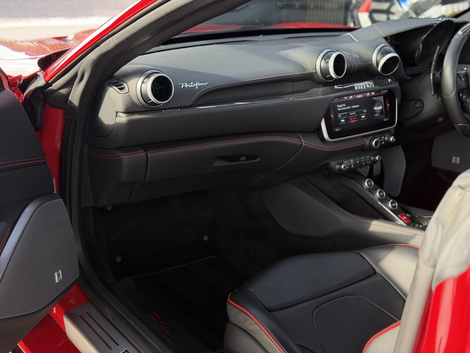 Ferrari Portofino view 50