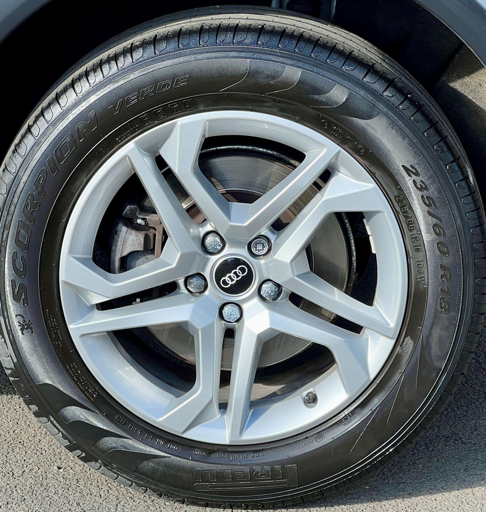 Audi Q5 view 31