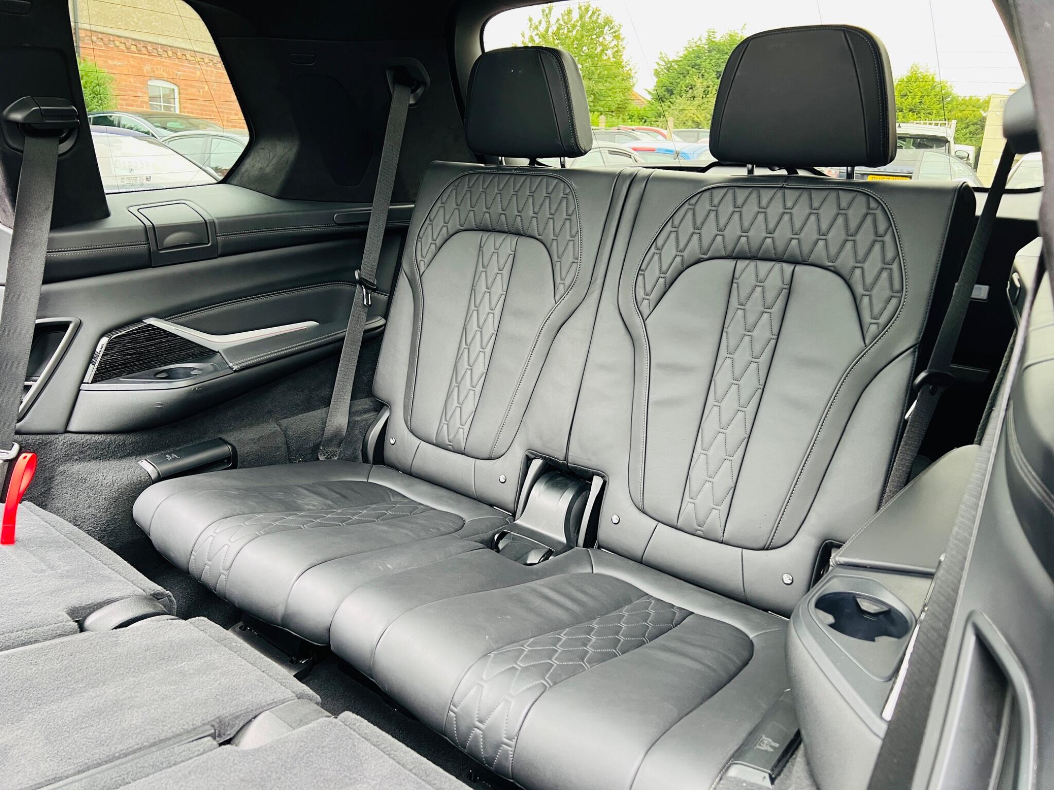 2021 BMW X7 4.4 M50i V8 Auto xDrive Euro 6 (s/s) 5dr • 62,886 miles image 31