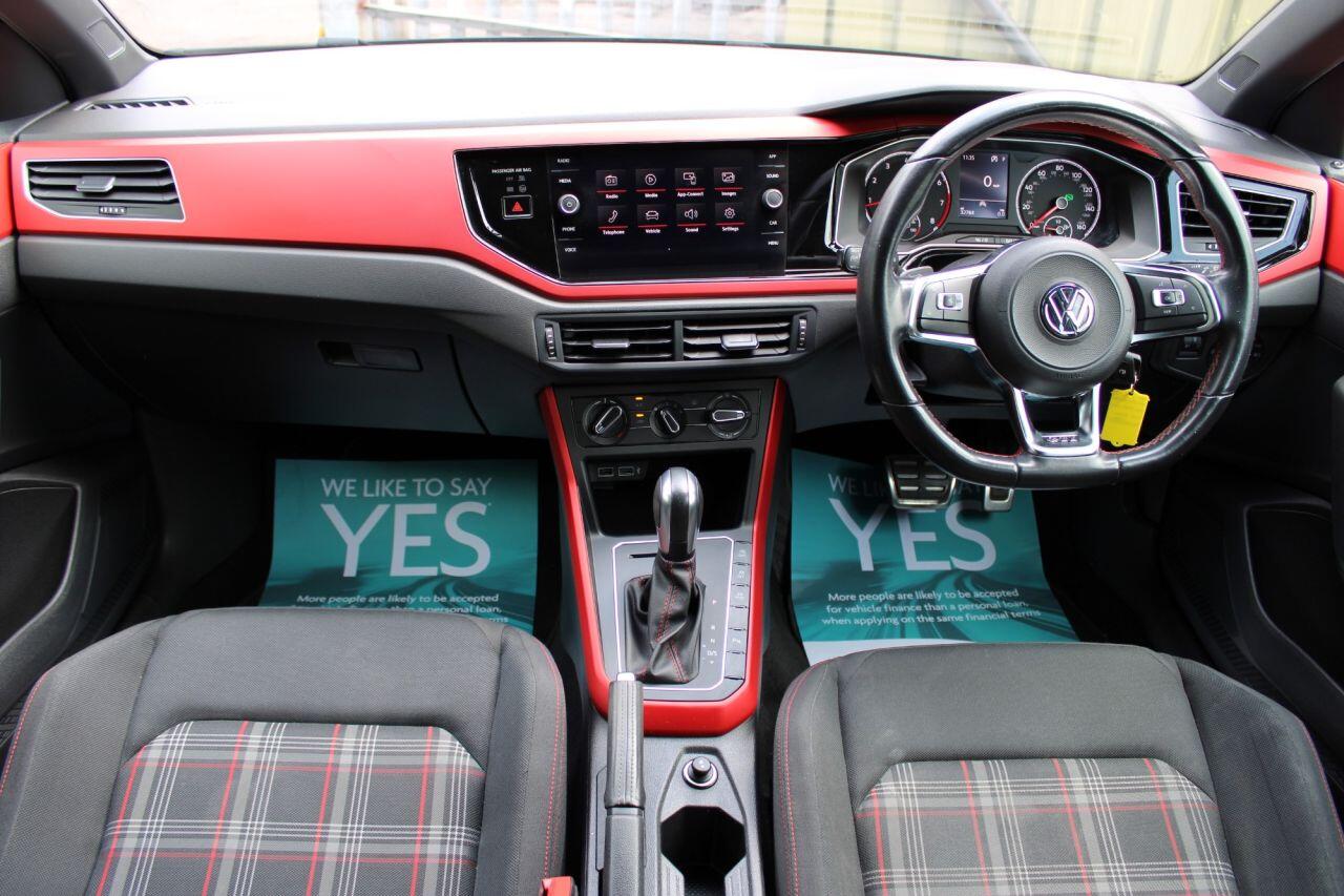 Volkswagen Polo view 12