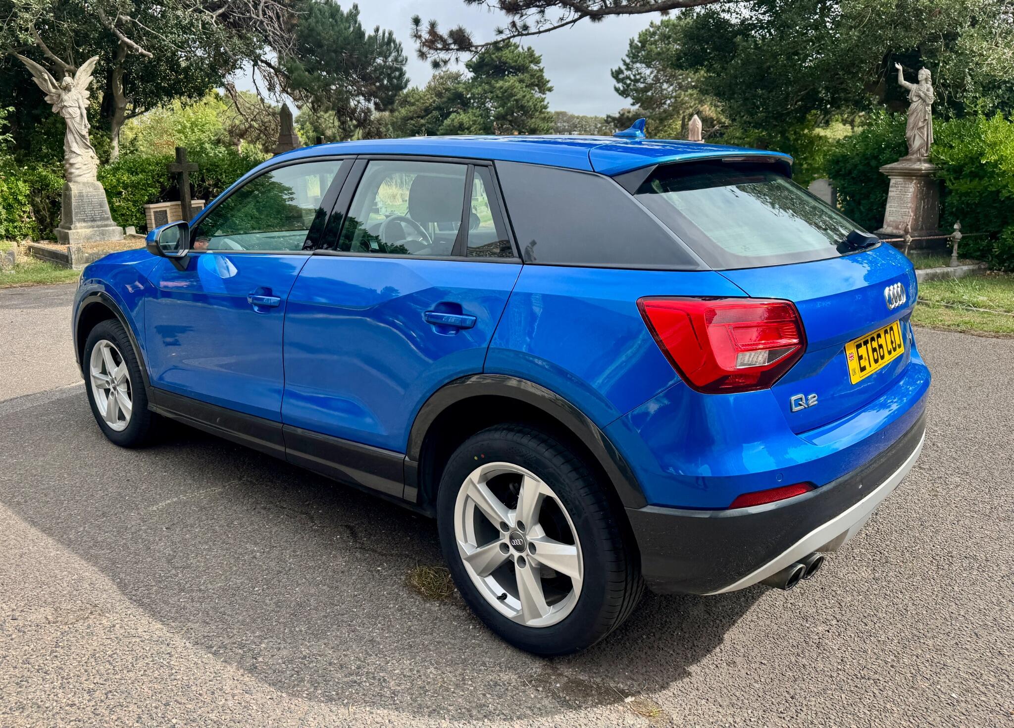 Audi Q2 view 12