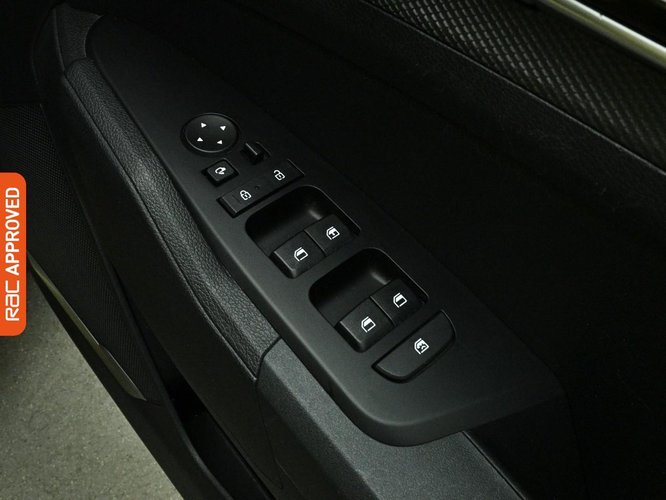 Kia Sportage view 25