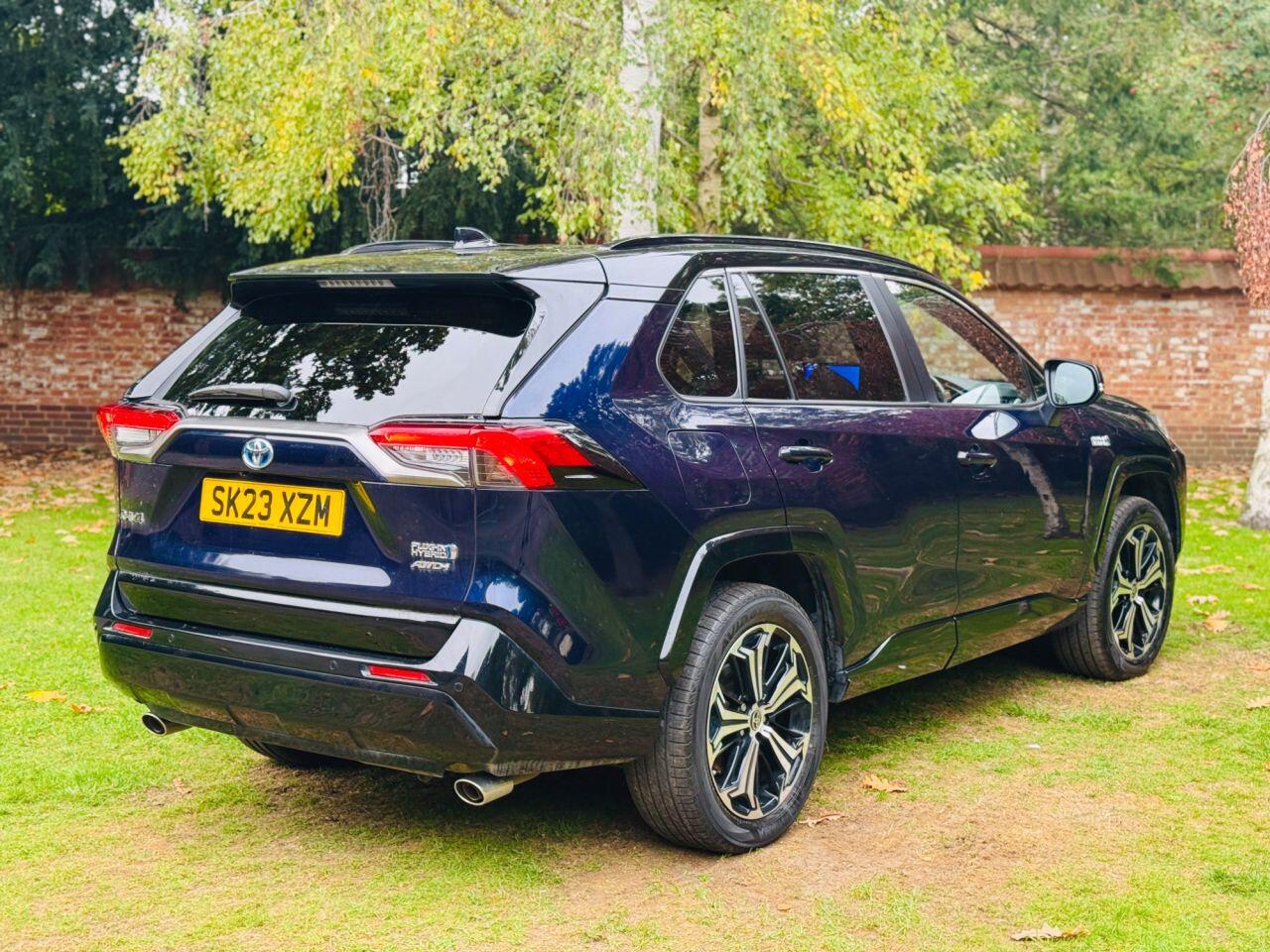 Toyota Rav4 view 14