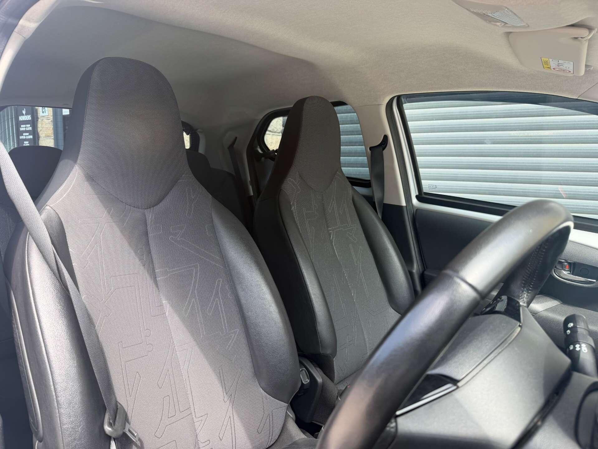Toyota Aygo view 15