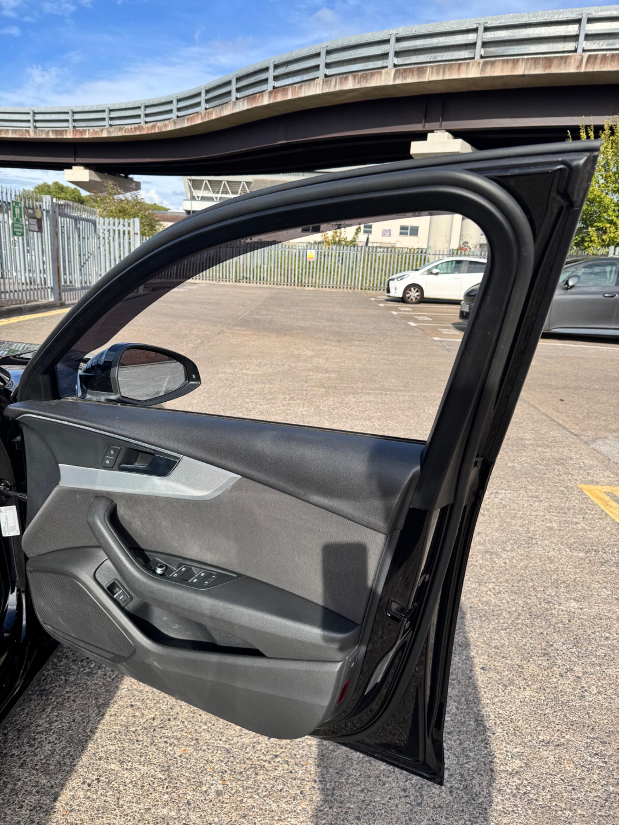 Audi A4 view 37