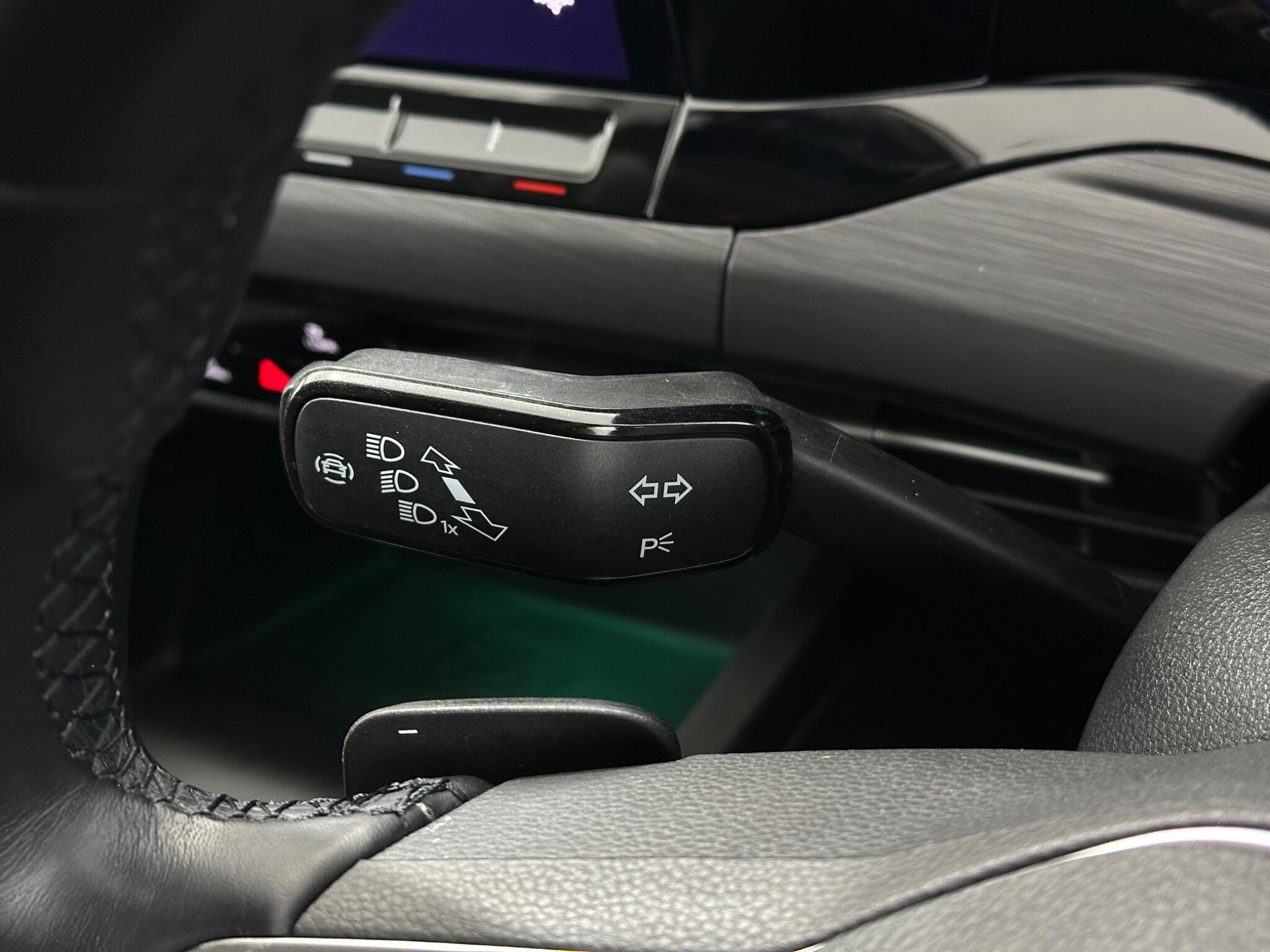 Volkswagen Golf view 14