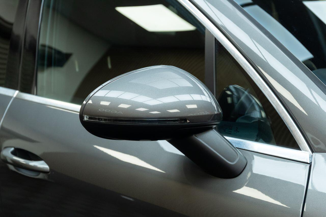 Porsche Macan view 53