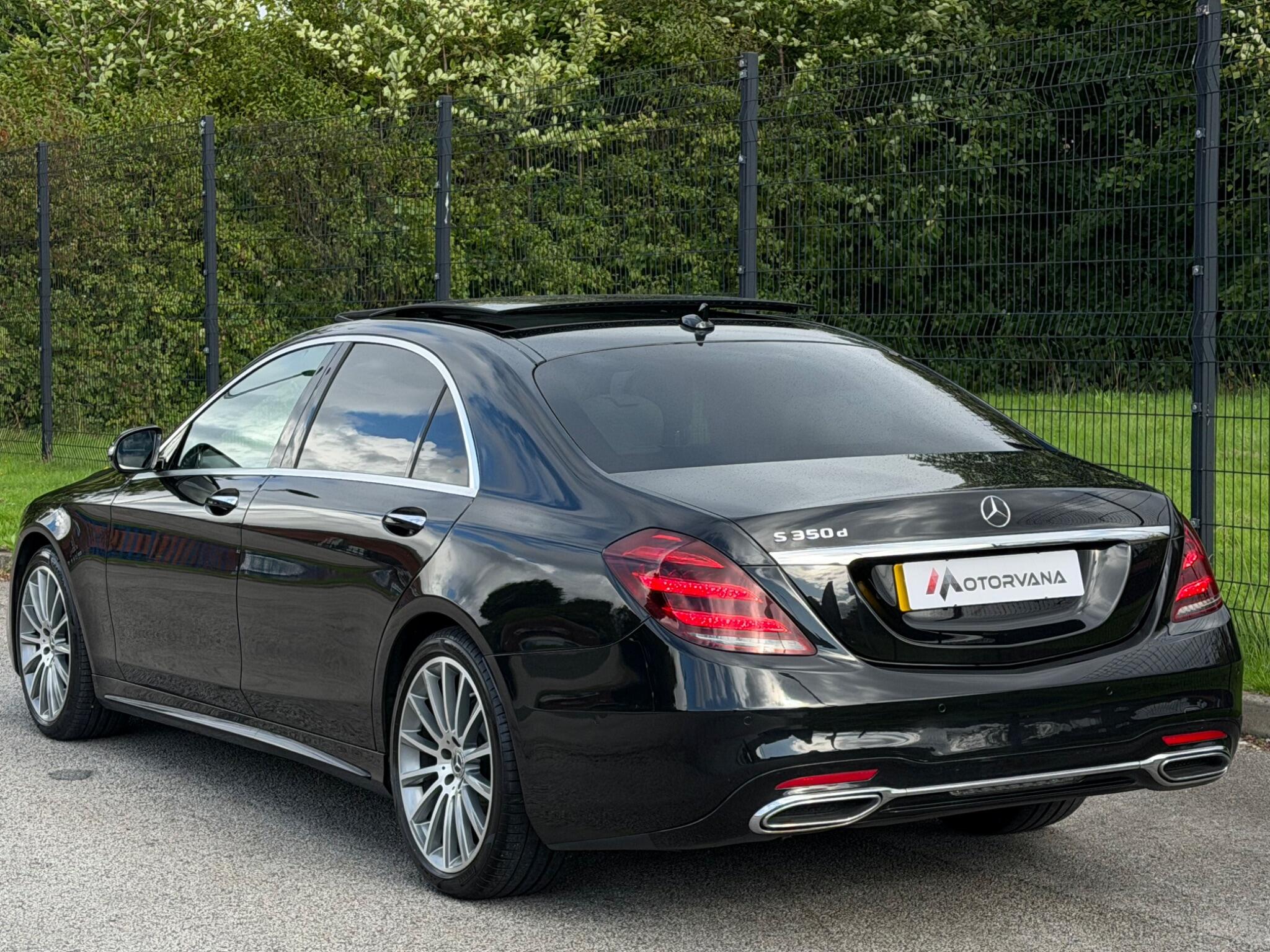 Mercedes-Benz S-Class view 6