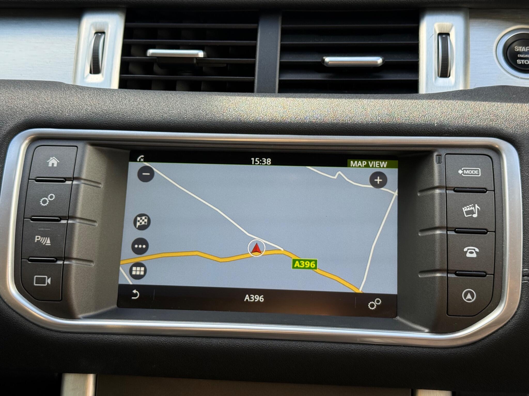 Land Rover Range Rover Evoque view 32