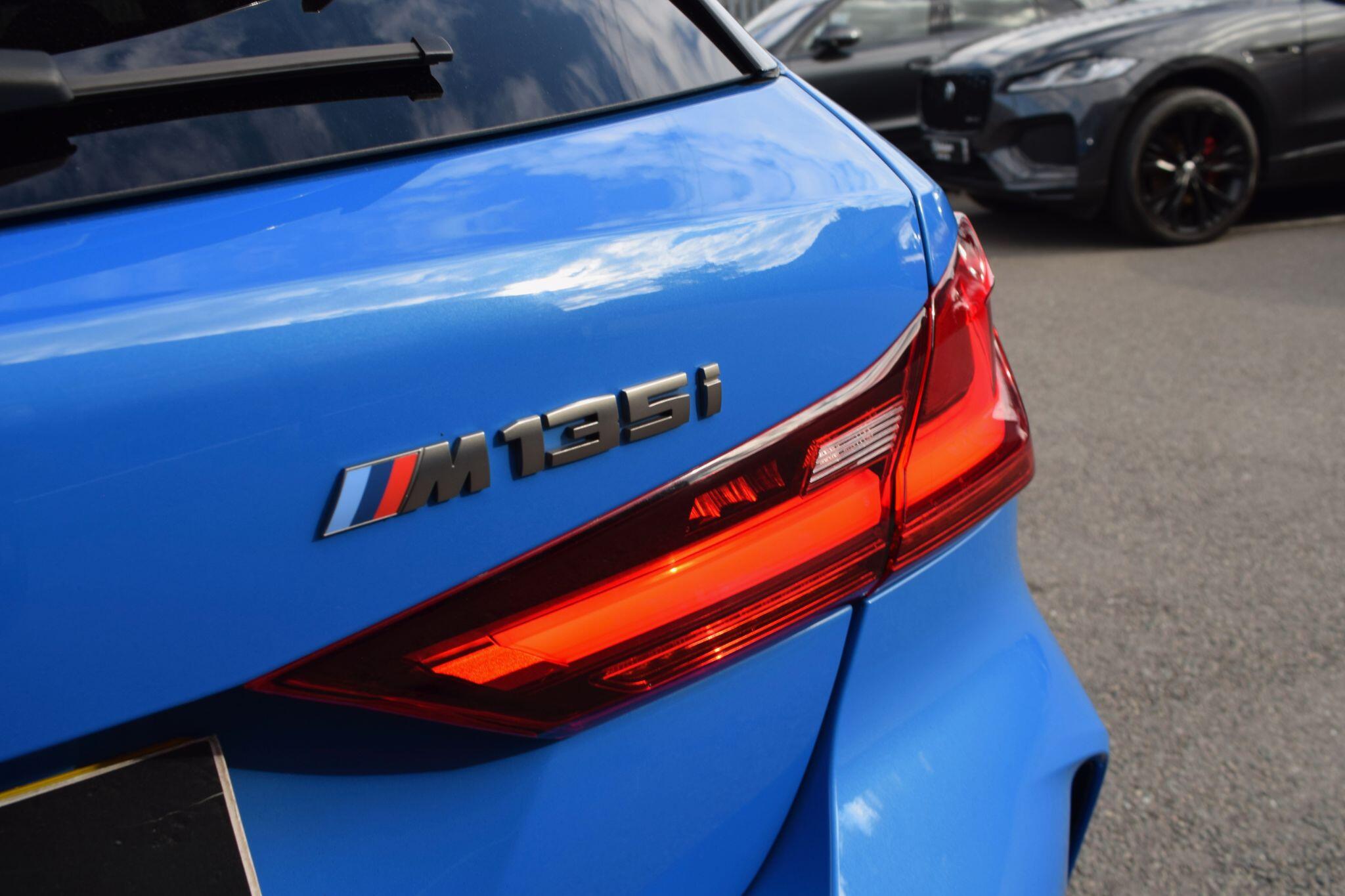 BMW 1 Series view 42