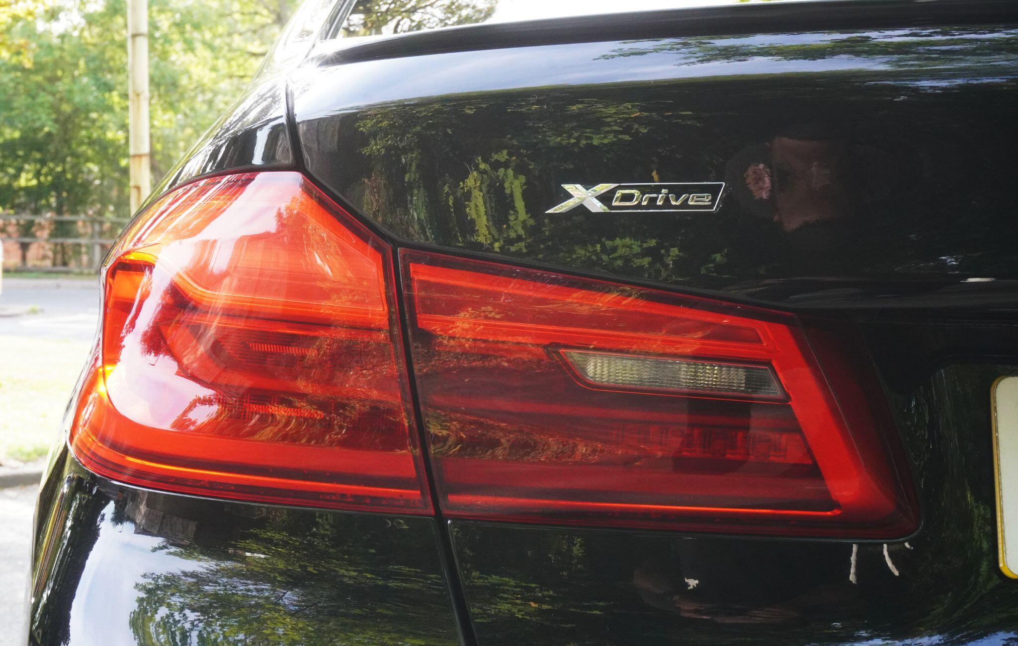 BMW 5 Series view 88