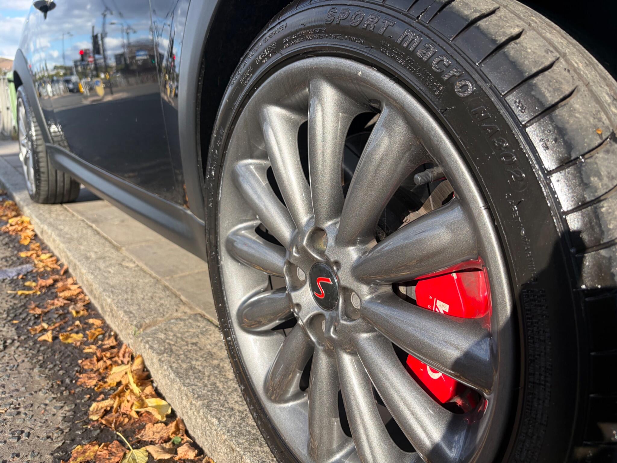 Mini Hatch view 19