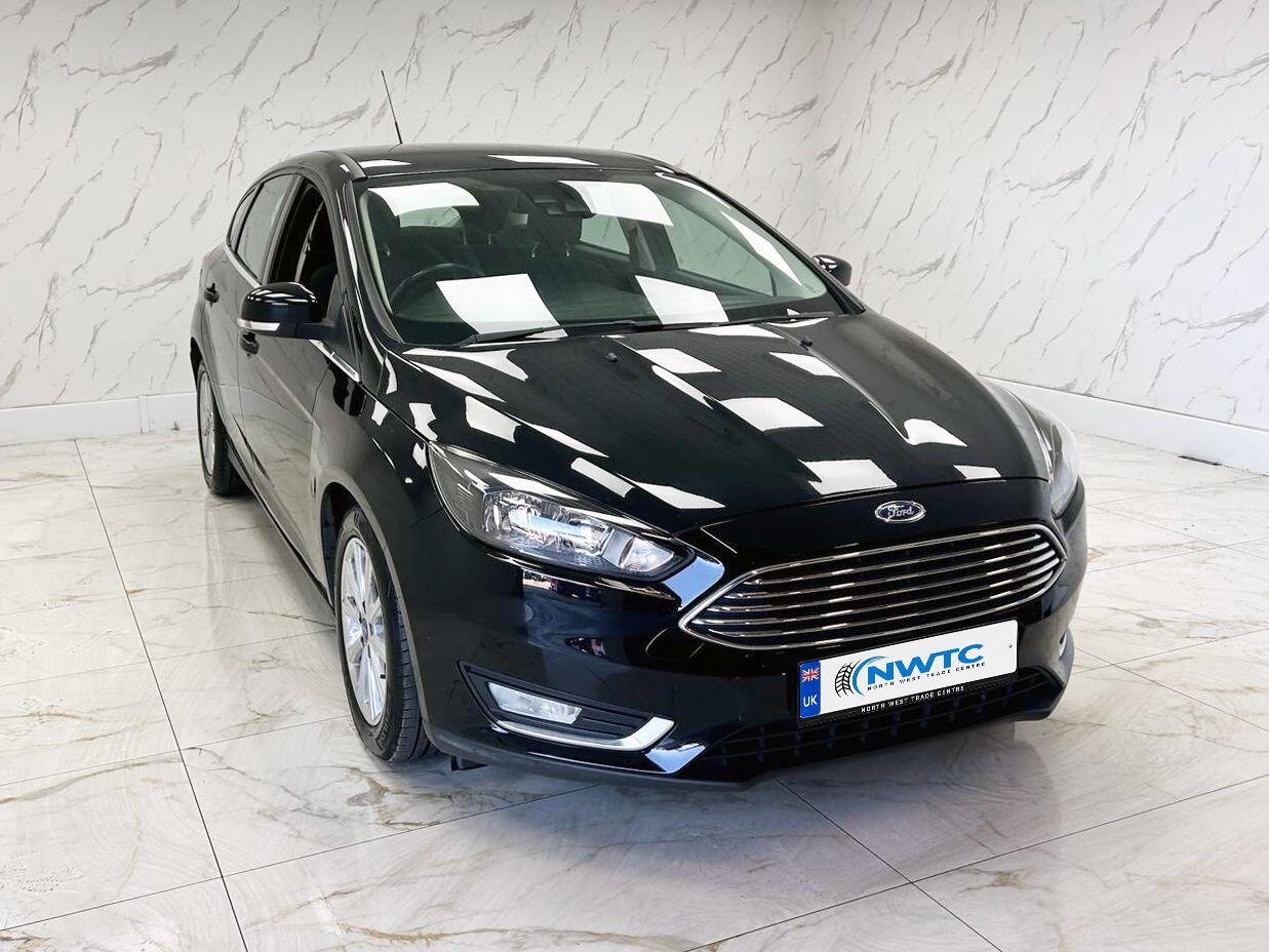 Ford Focus view 4