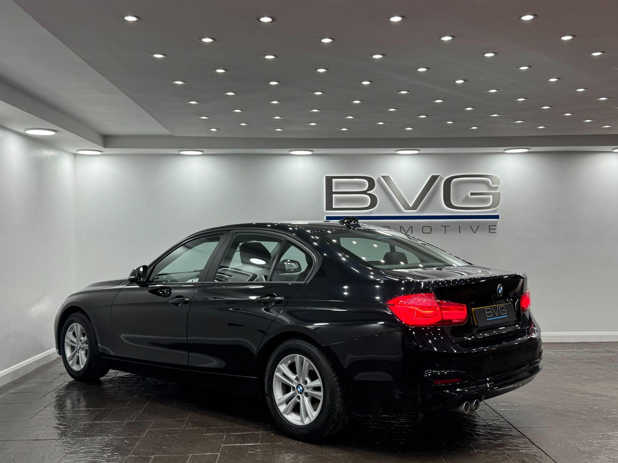 BMW 3 Series view 9