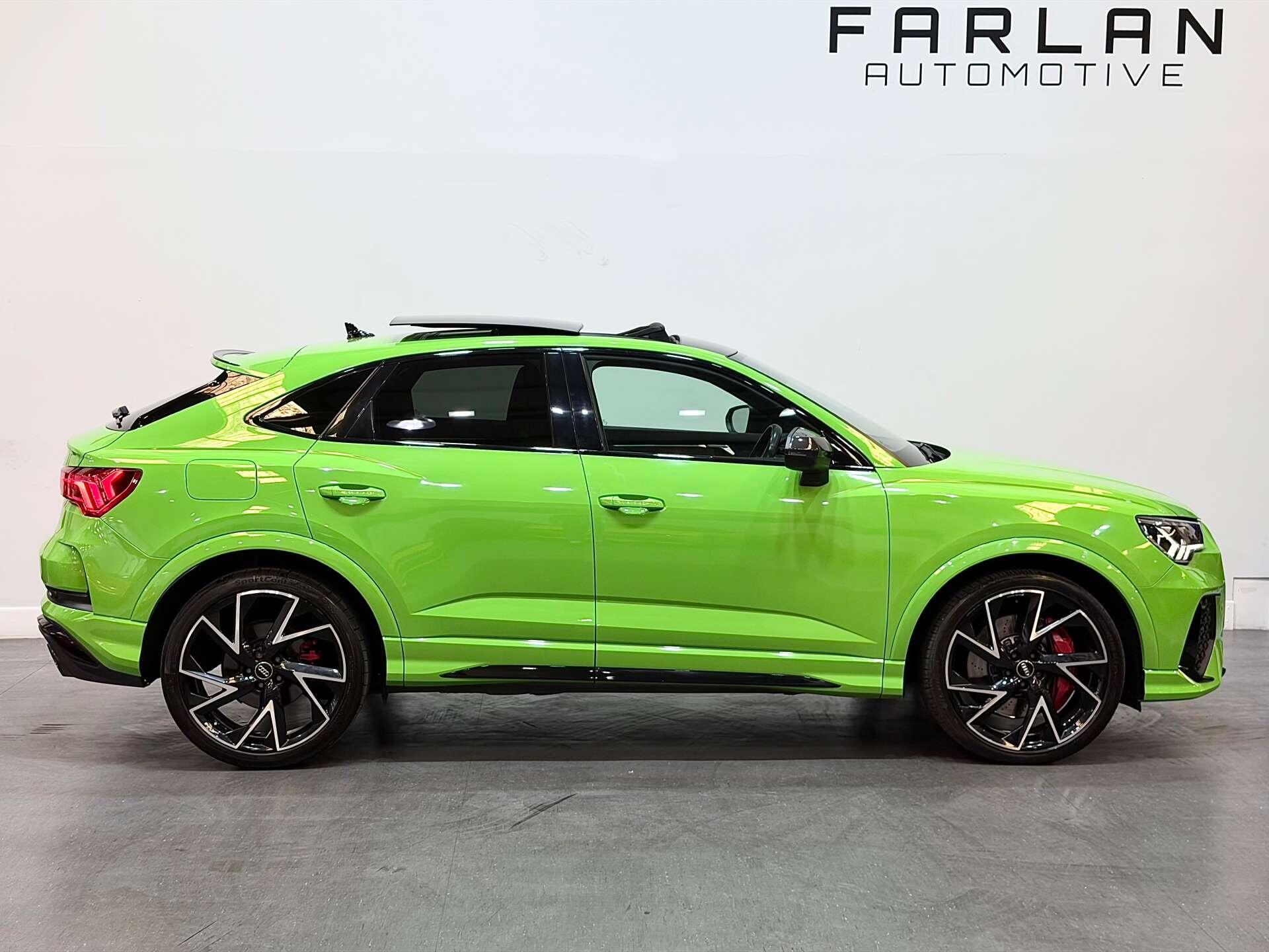 Audi RS Q3 view 16