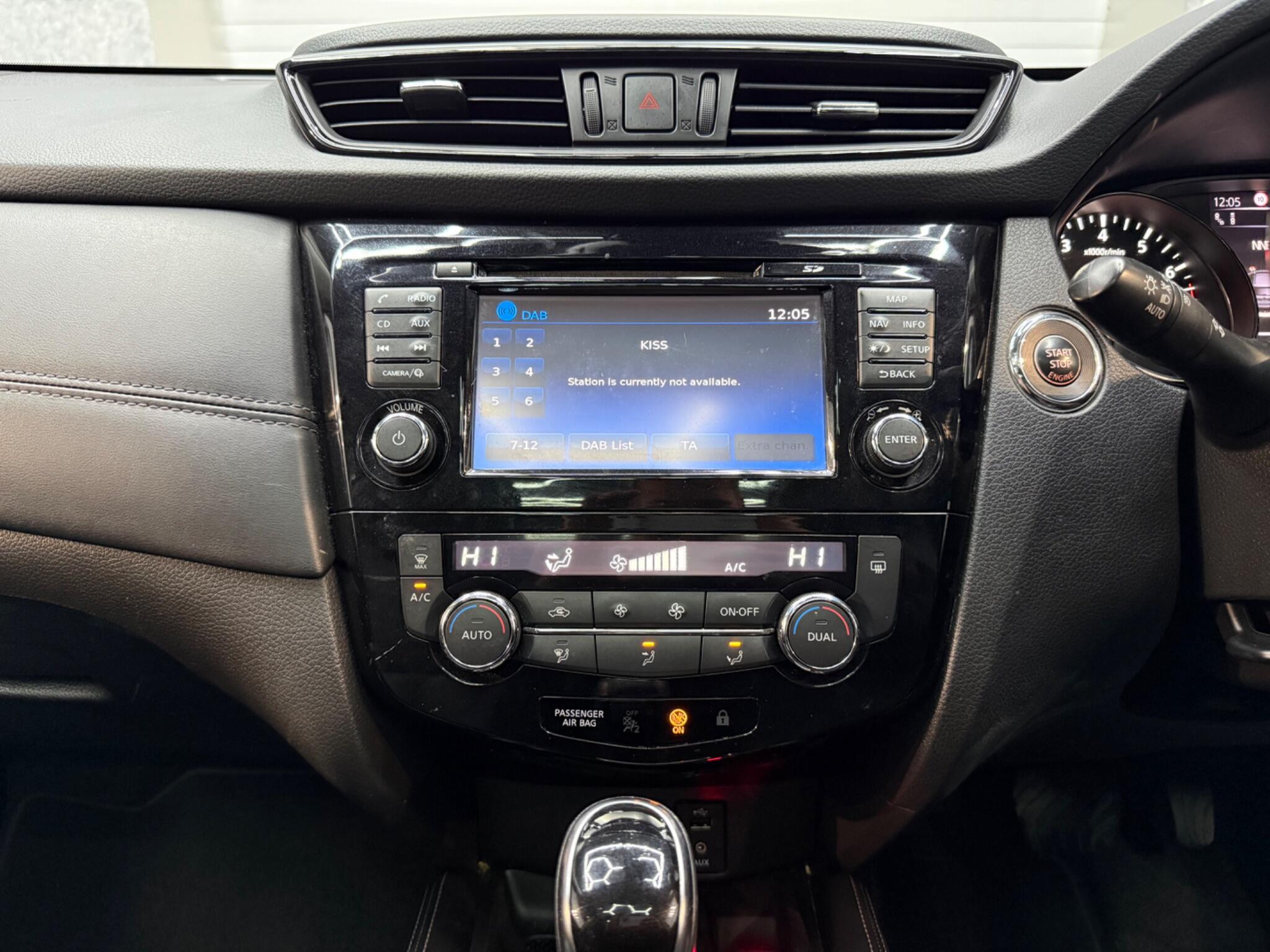 Nissan X-Trail view 13