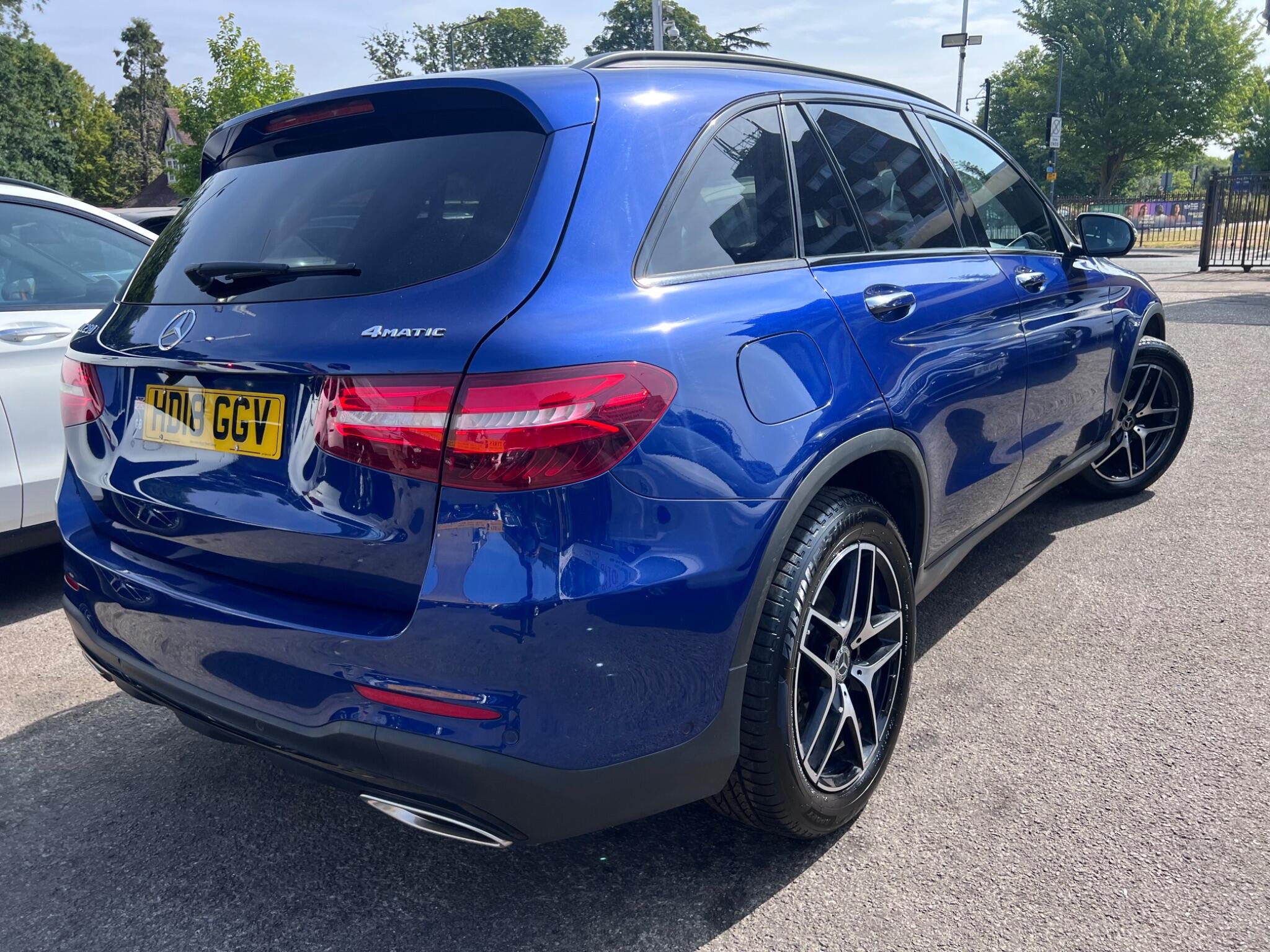 Mercedes-Benz GLC view 10