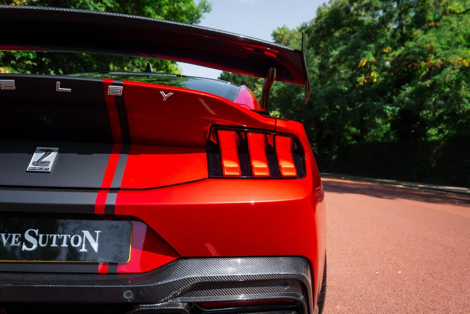 Ford Mustang view 11