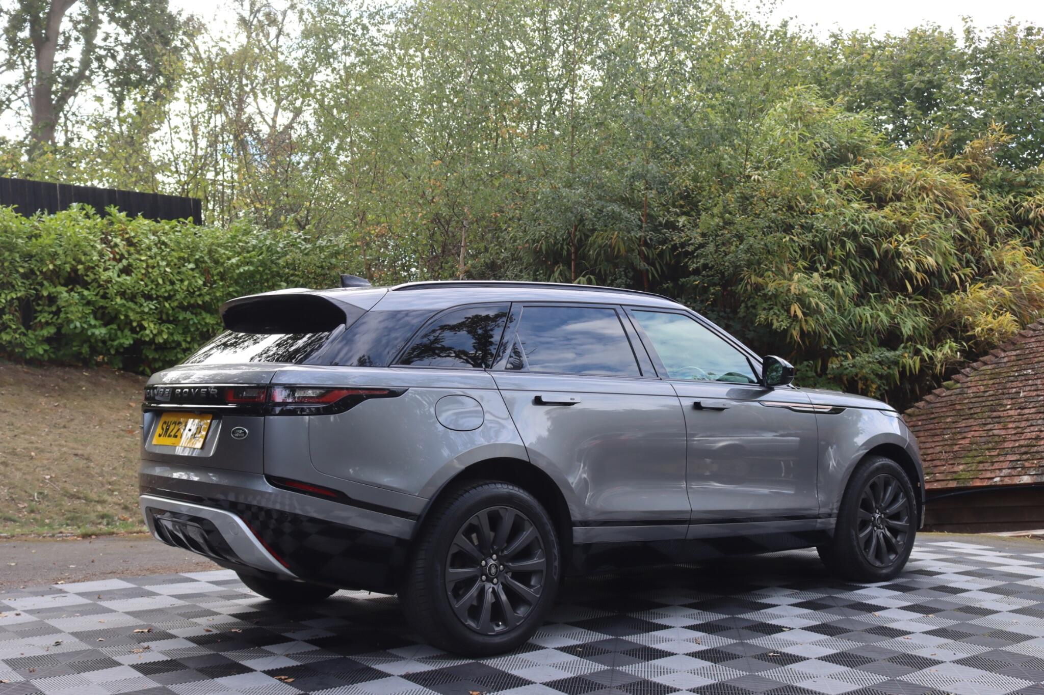 Land Rover Range Rover Velar view 21