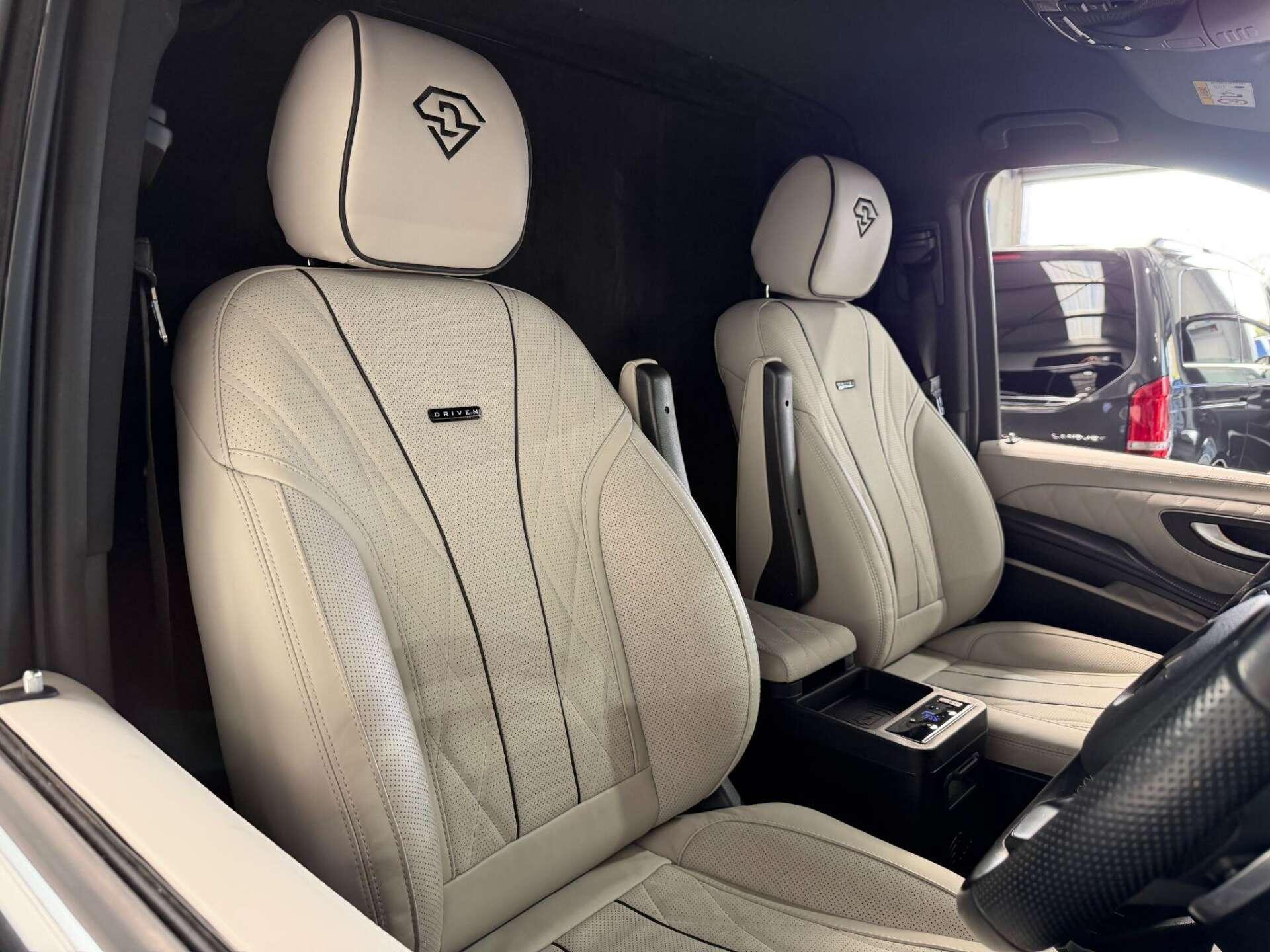 Mercedes-Benz V Class view 24