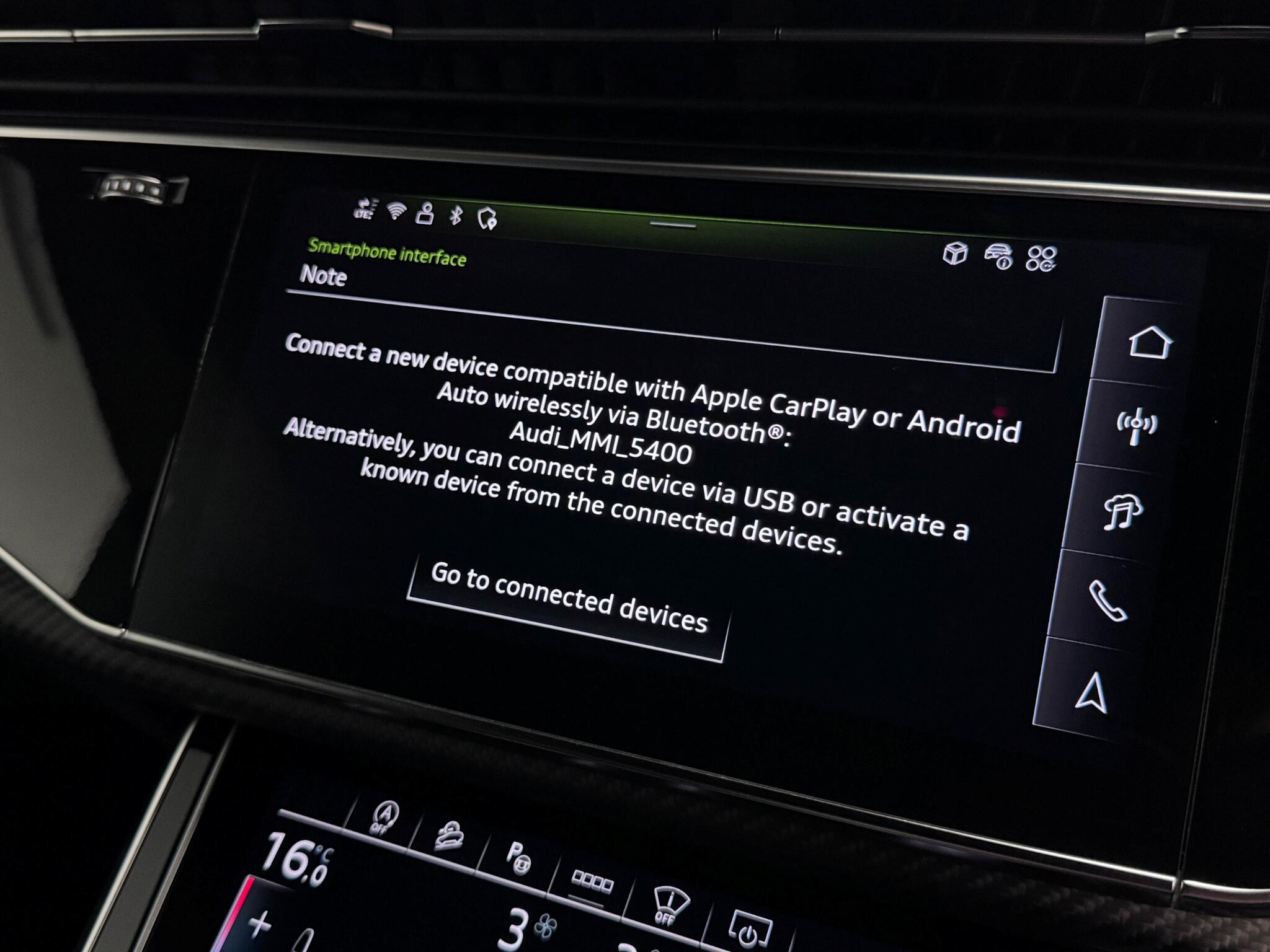 Audi RSQ8 view 16