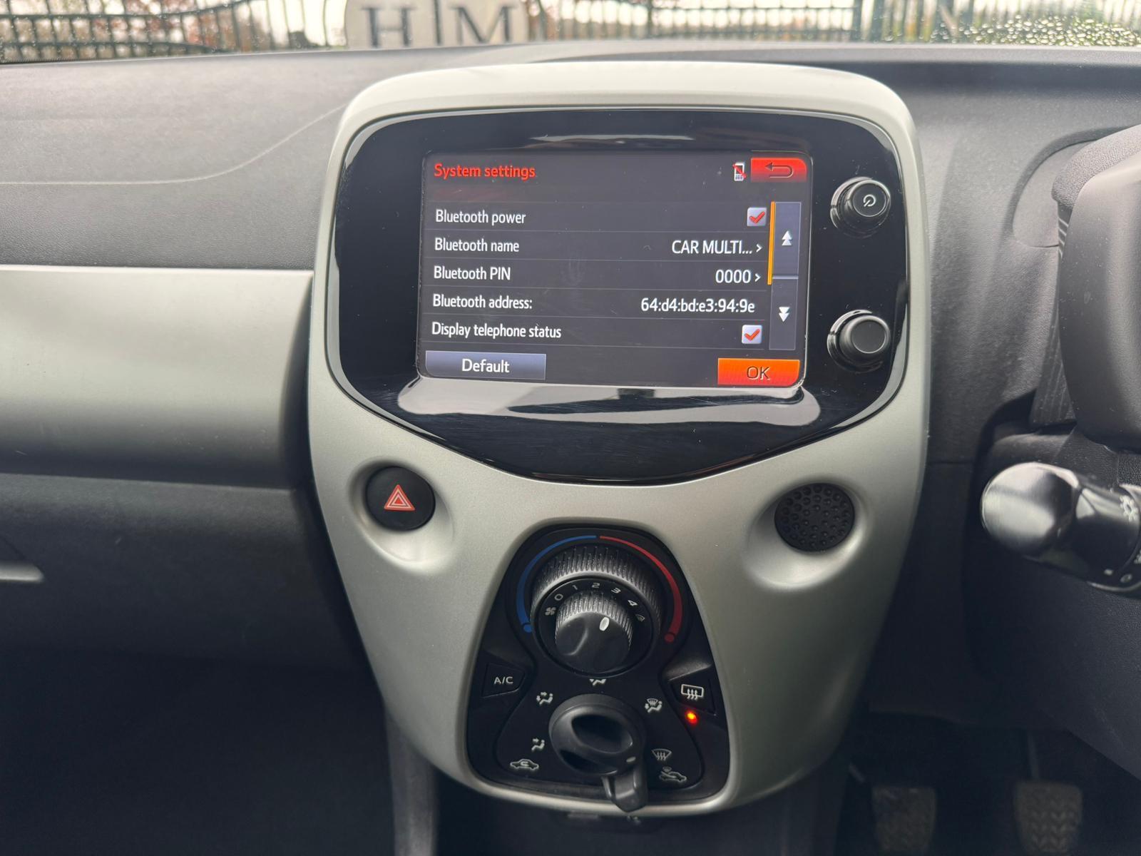 2014 Citroen C1 image 12