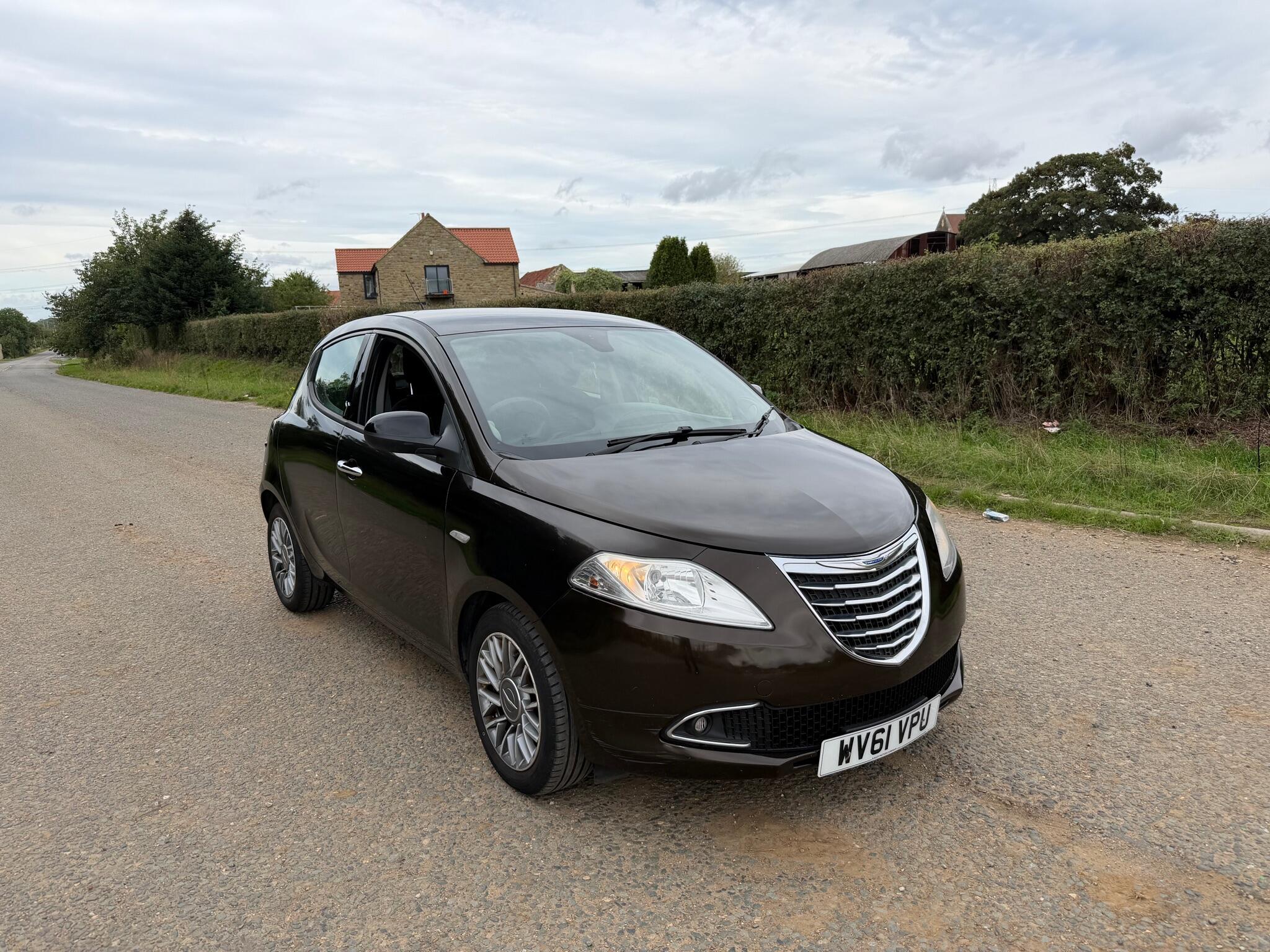 Chrysler Ypsilon view 27
