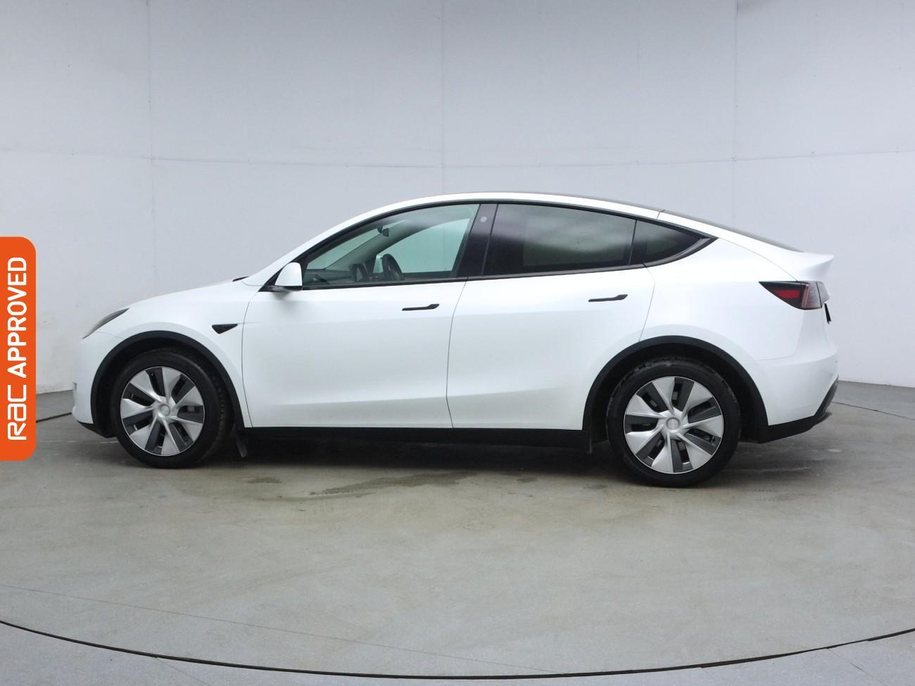 Tesla Model Y view 33