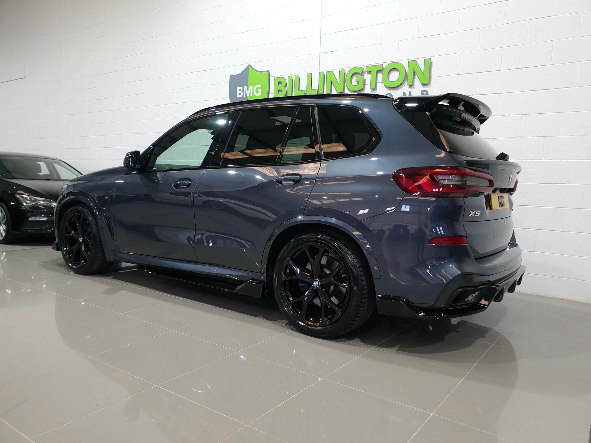 BMW X5 view 31