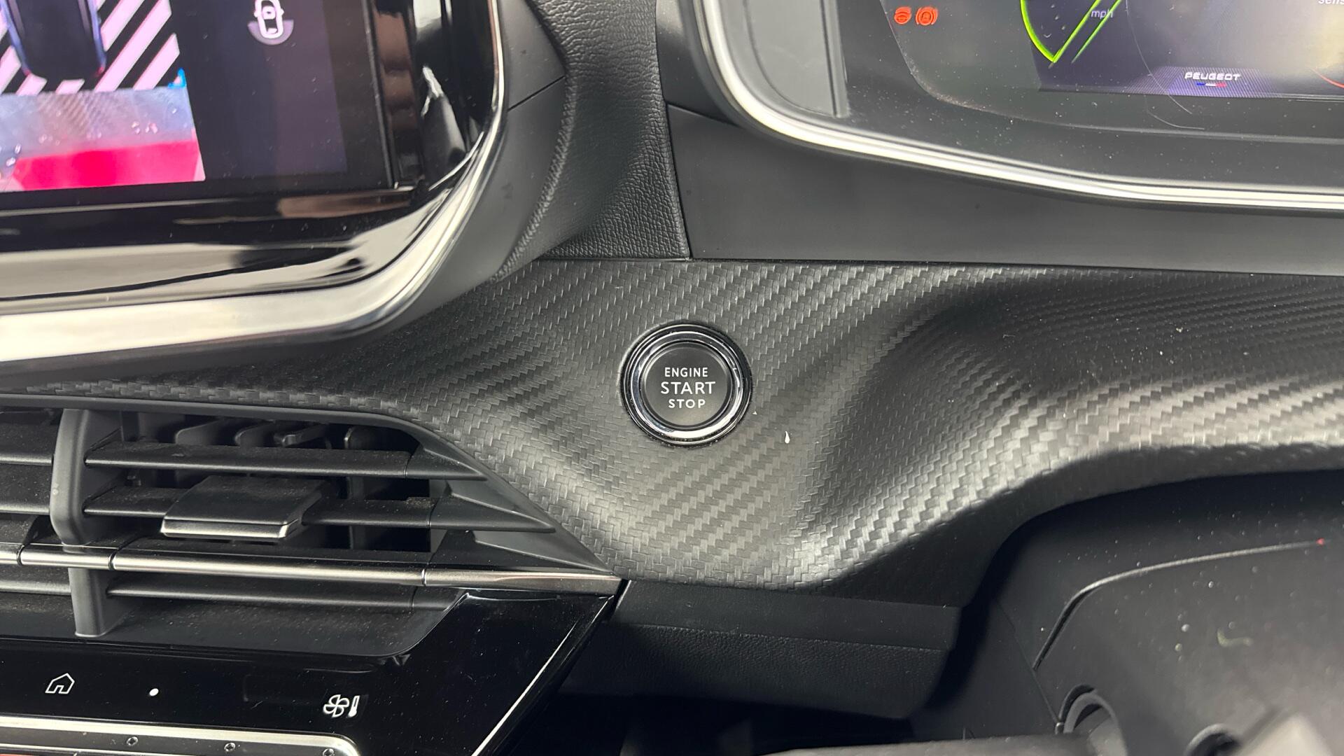 Peugeot 2008 view 46
