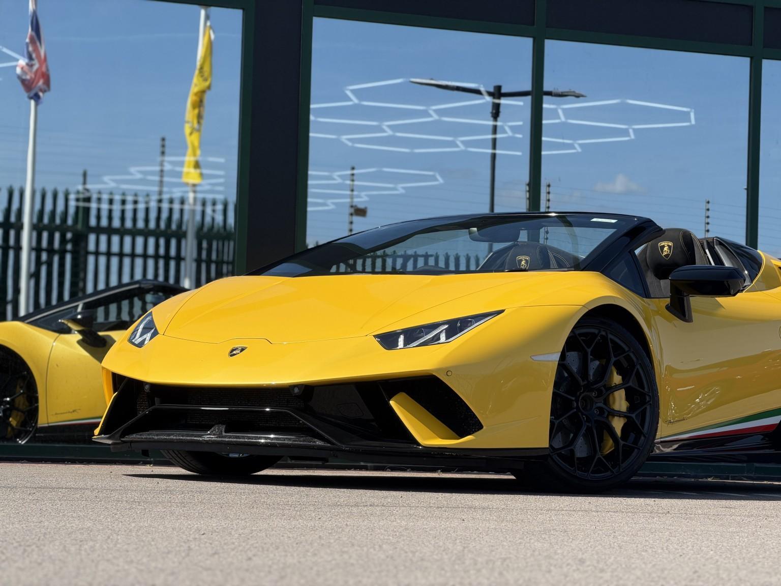 Lamborghini Huracan view 18