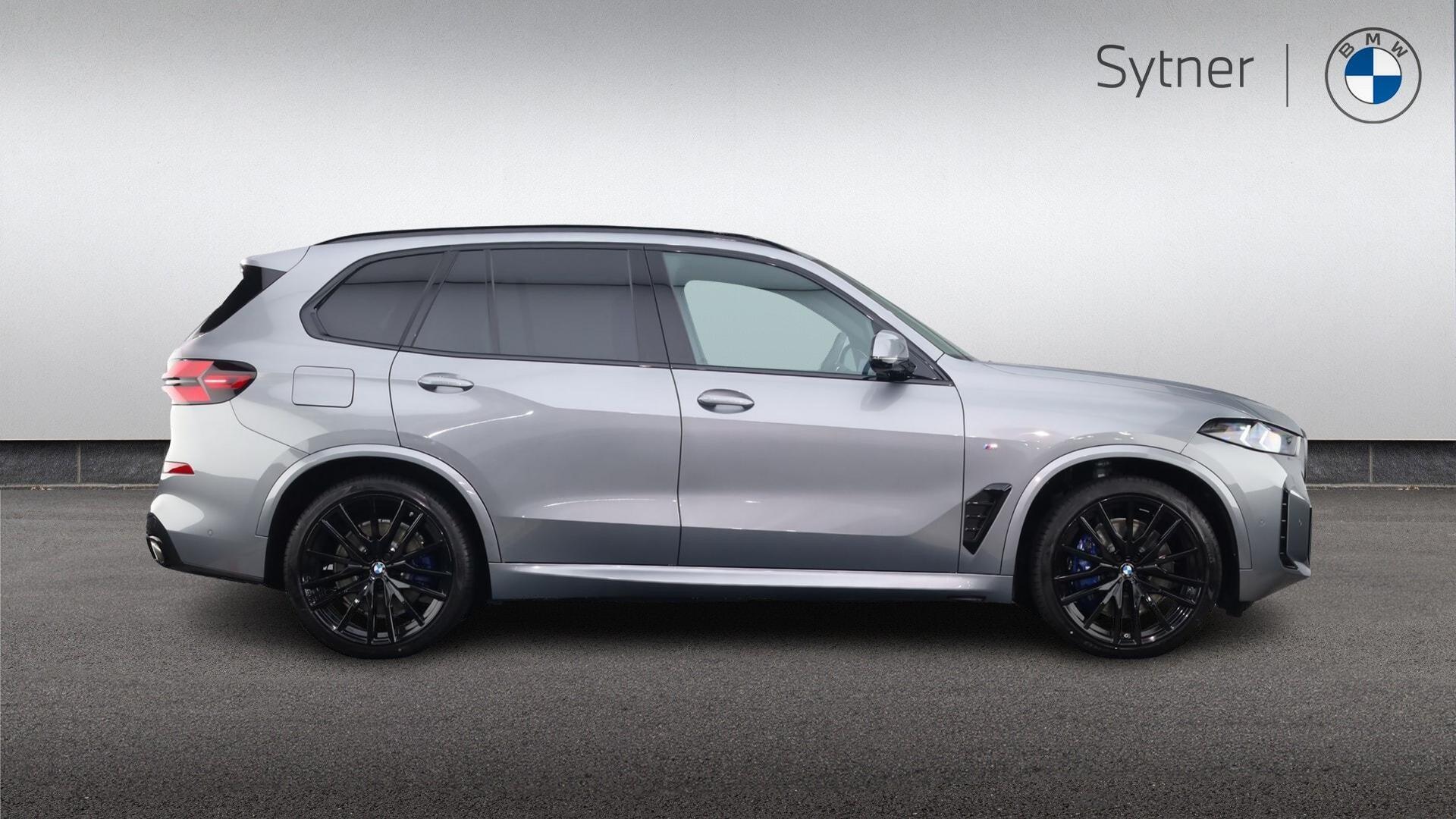 BMW X5 view 3