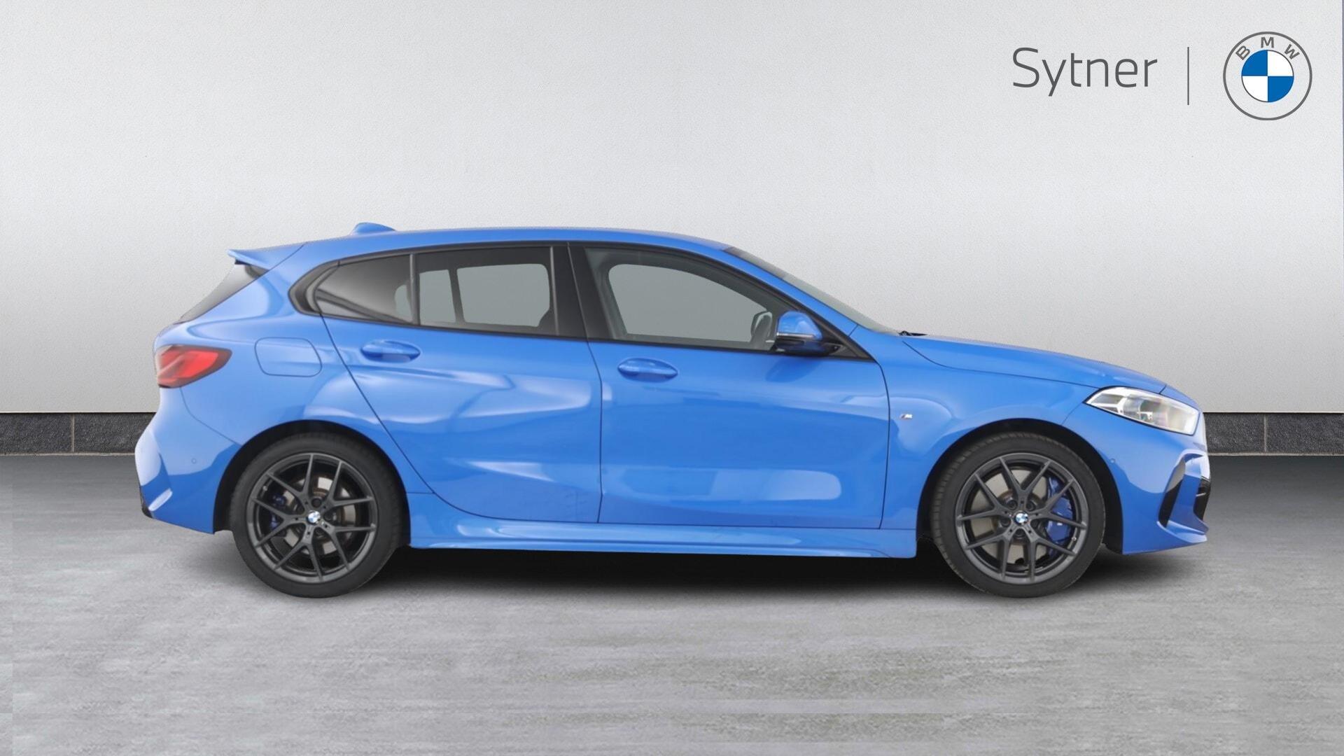 BMW 1 Series view 3
